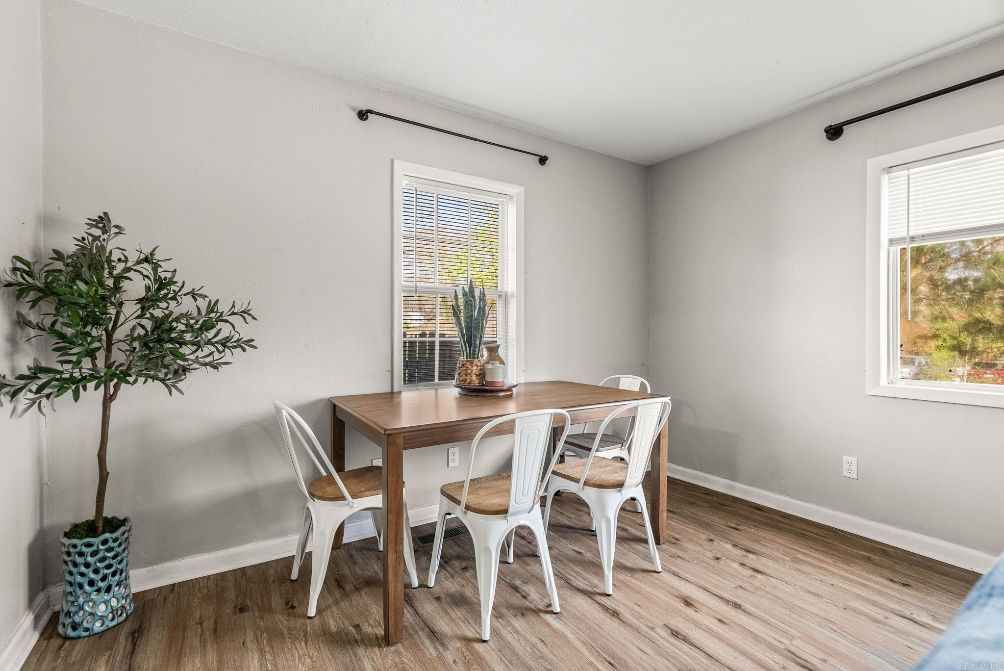 ORIGINAL TOWN-BRYANT - Residential