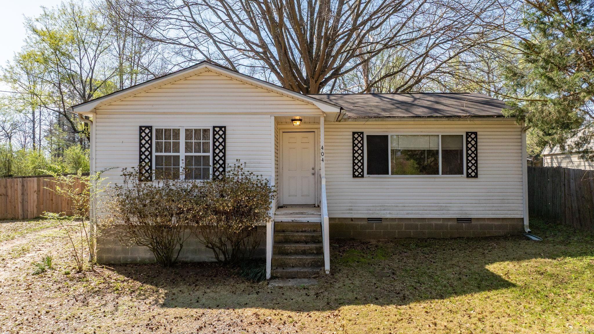 ORIGINAL TOWN-BRYANT - Residential