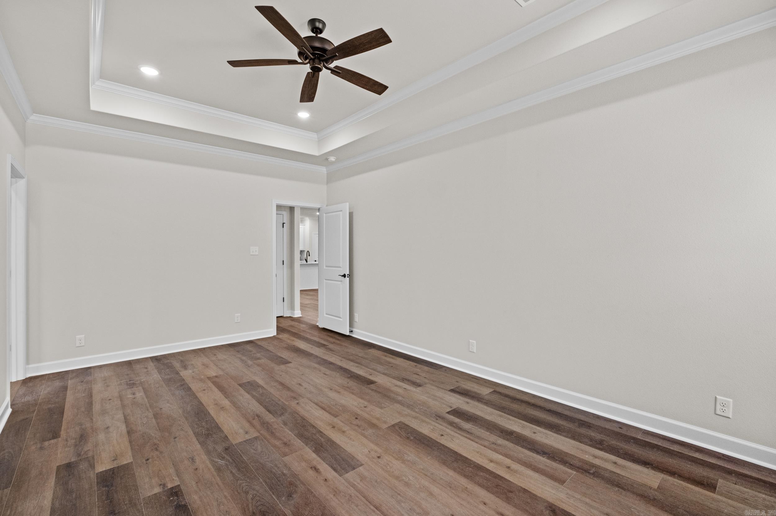 WANDERING RIDGE - Residential