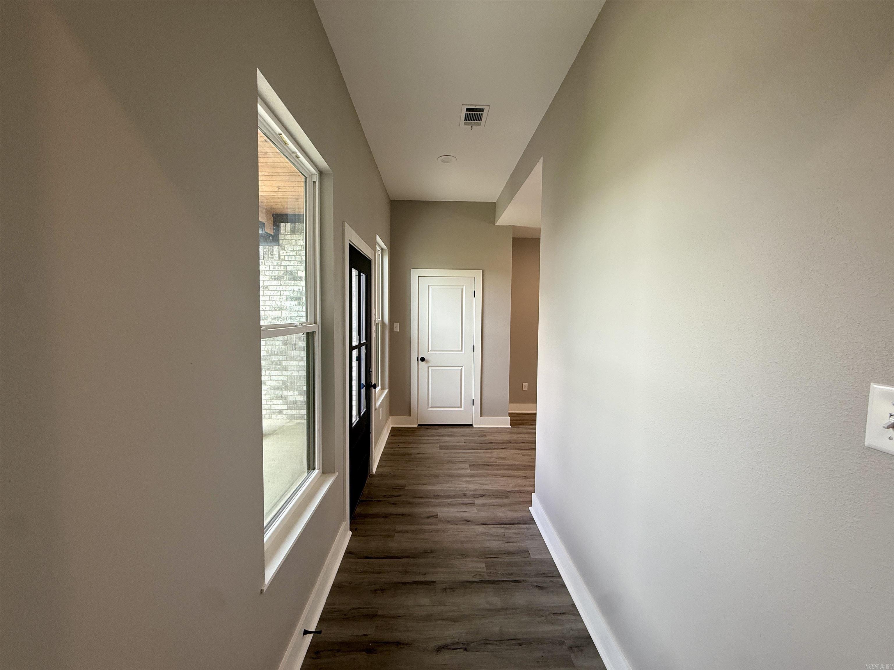 EAST MEADOW - Residential