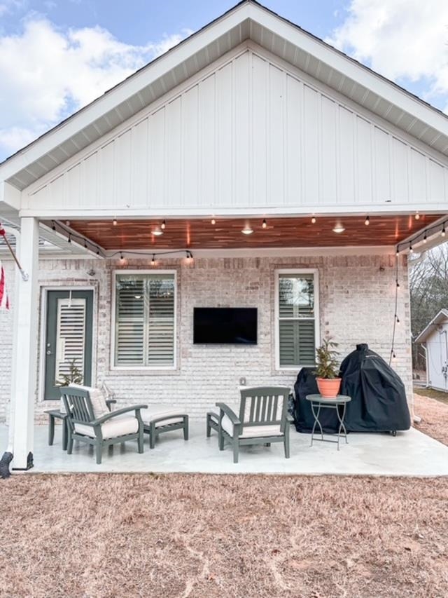 INDIAN HILLS - Residential