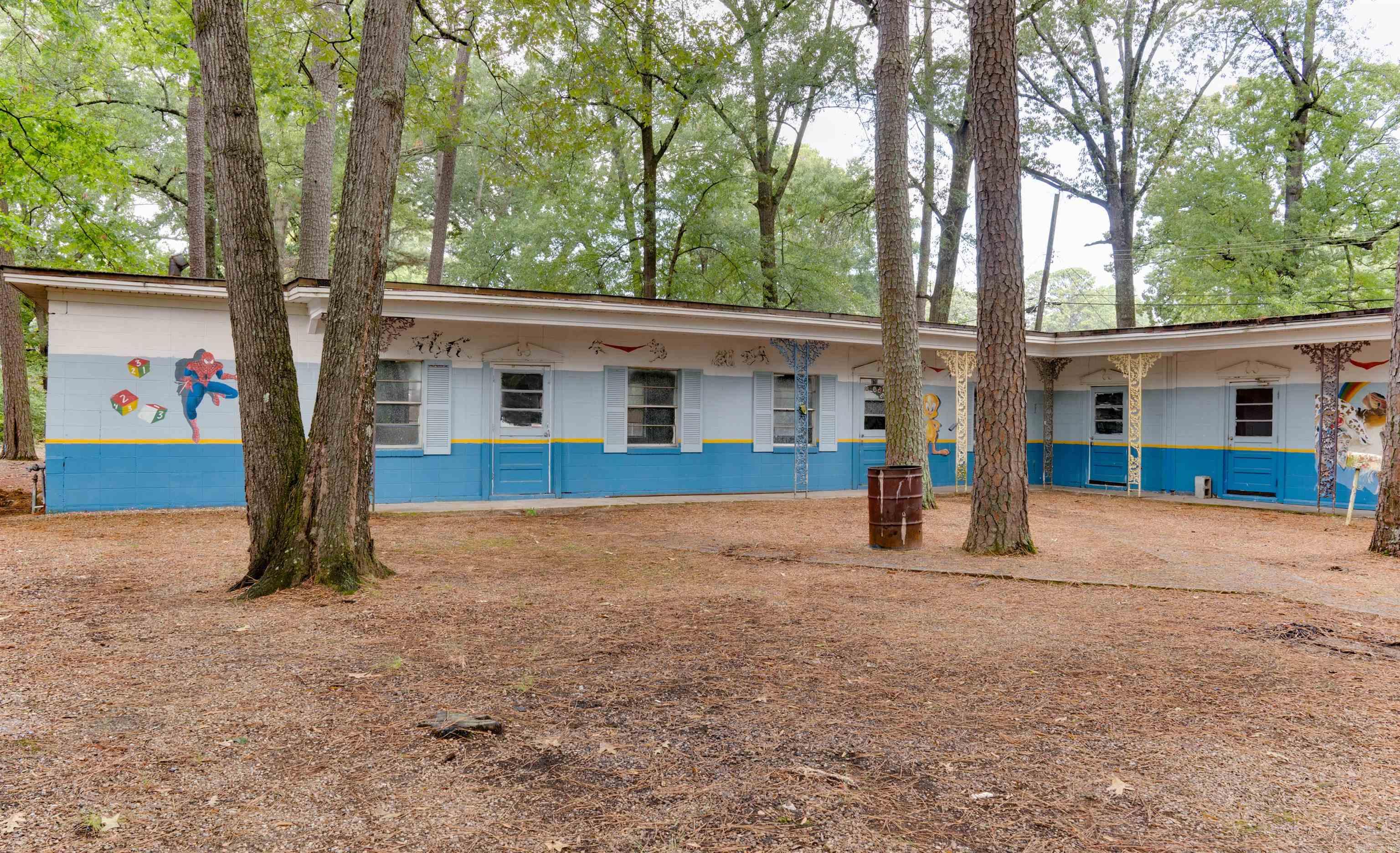 Clovedale - Commercial Sale