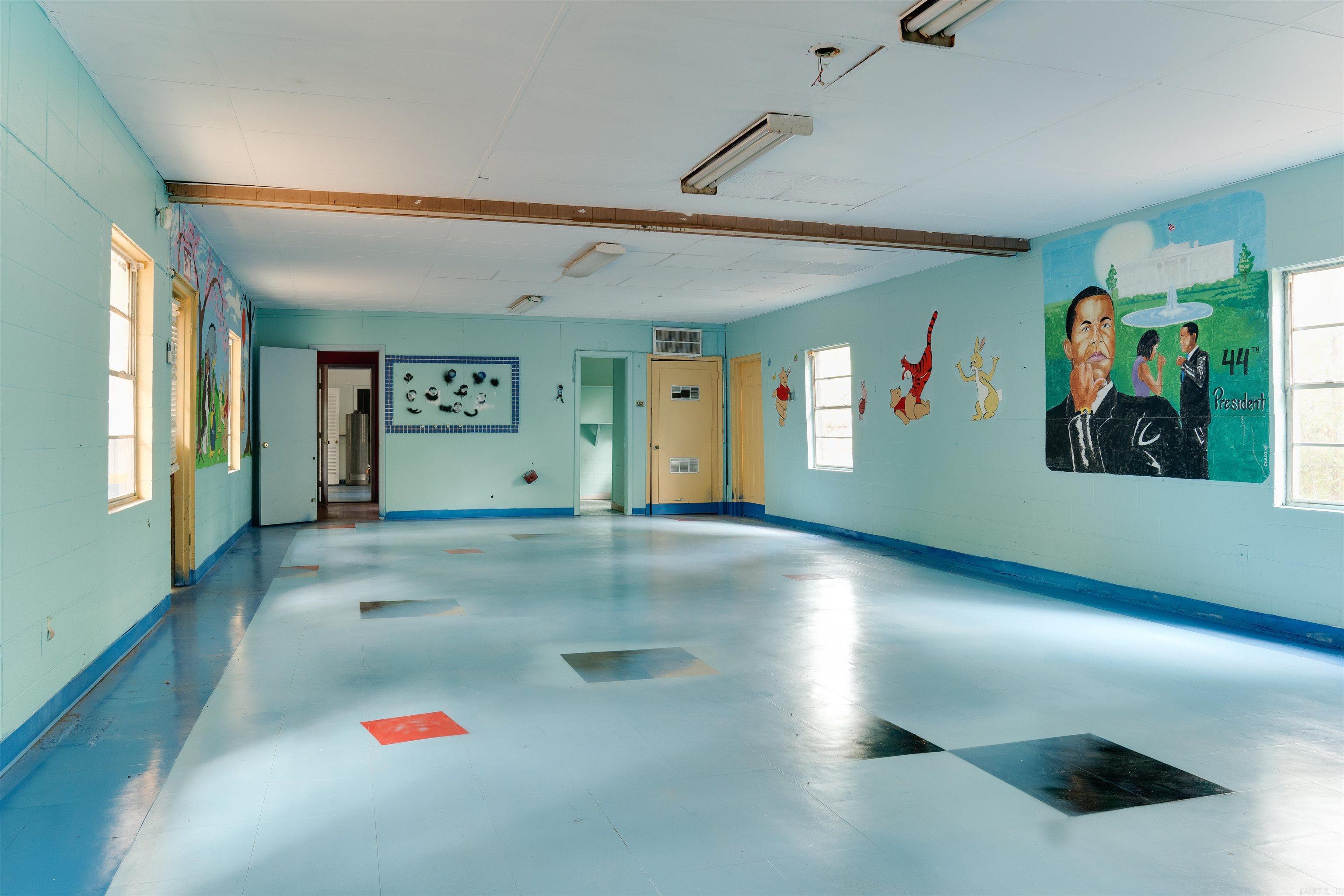 Clovedale - Commercial Sale