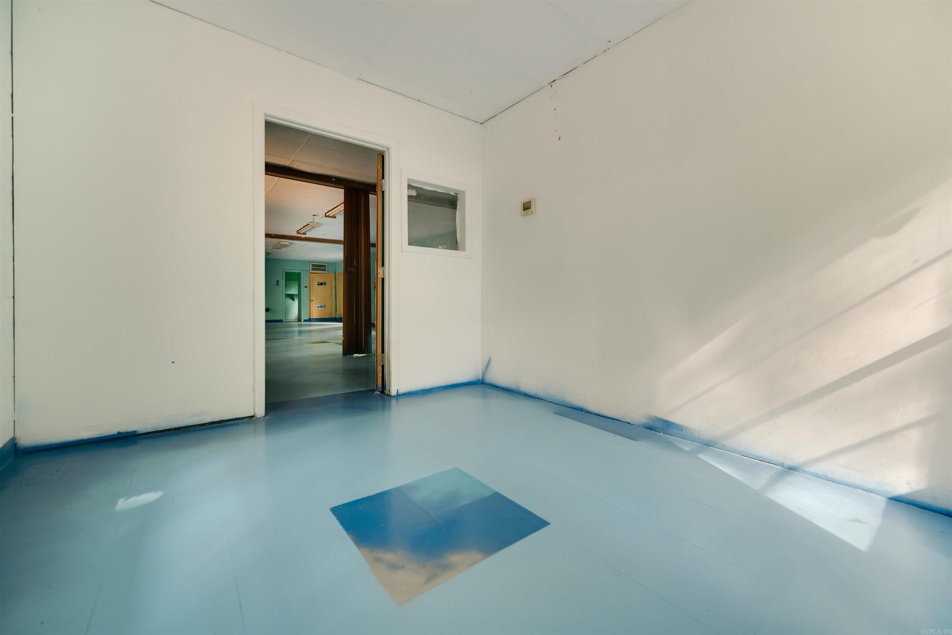 Clovedale - Commercial Sale