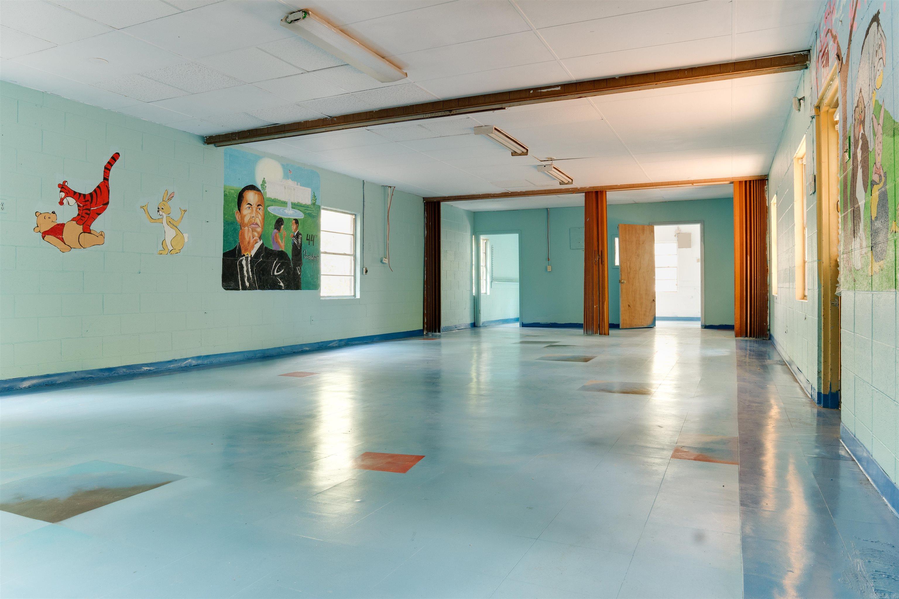 Clovedale - Commercial Sale