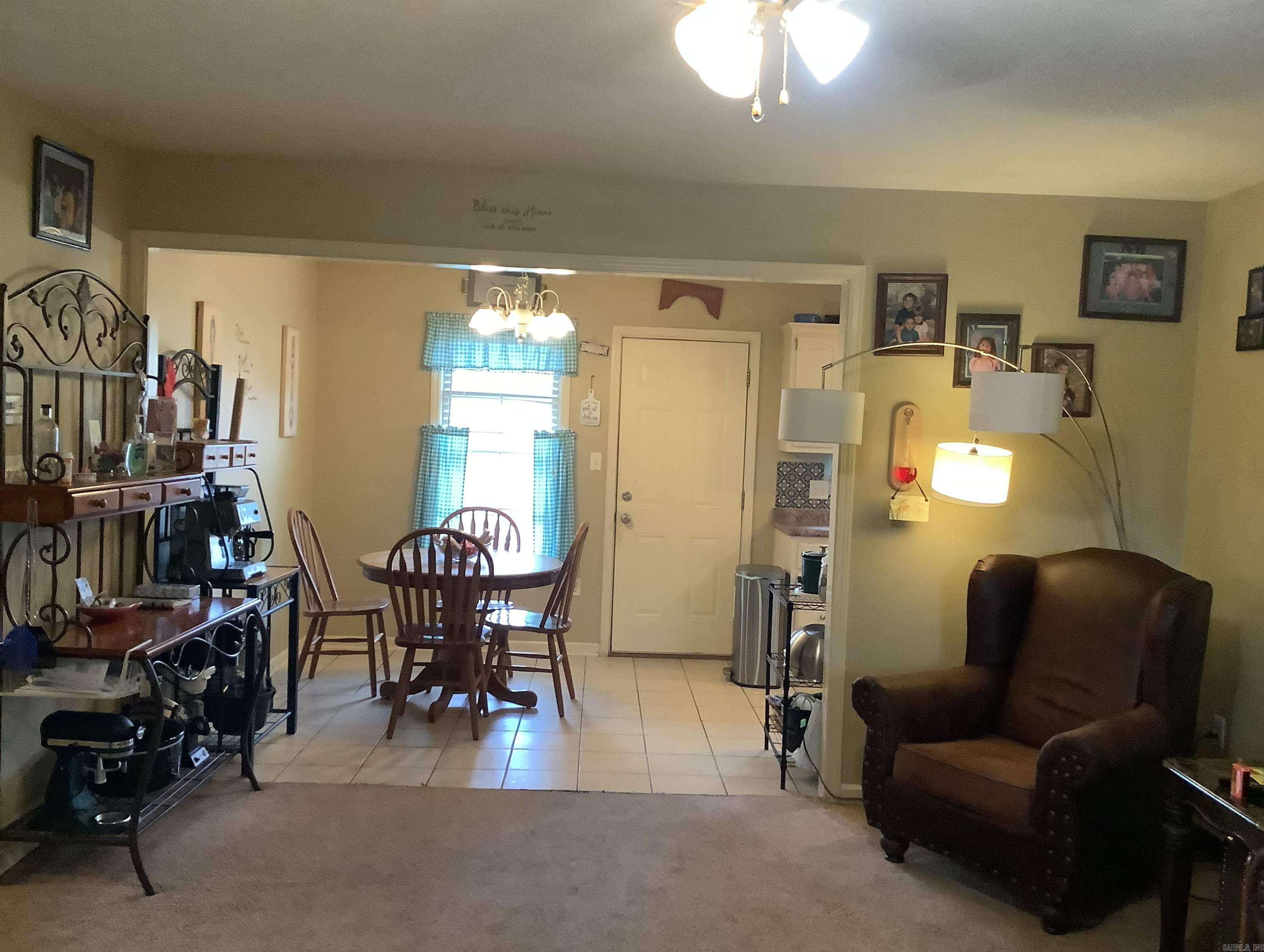 SKYLINE MEADOWS - Residential
