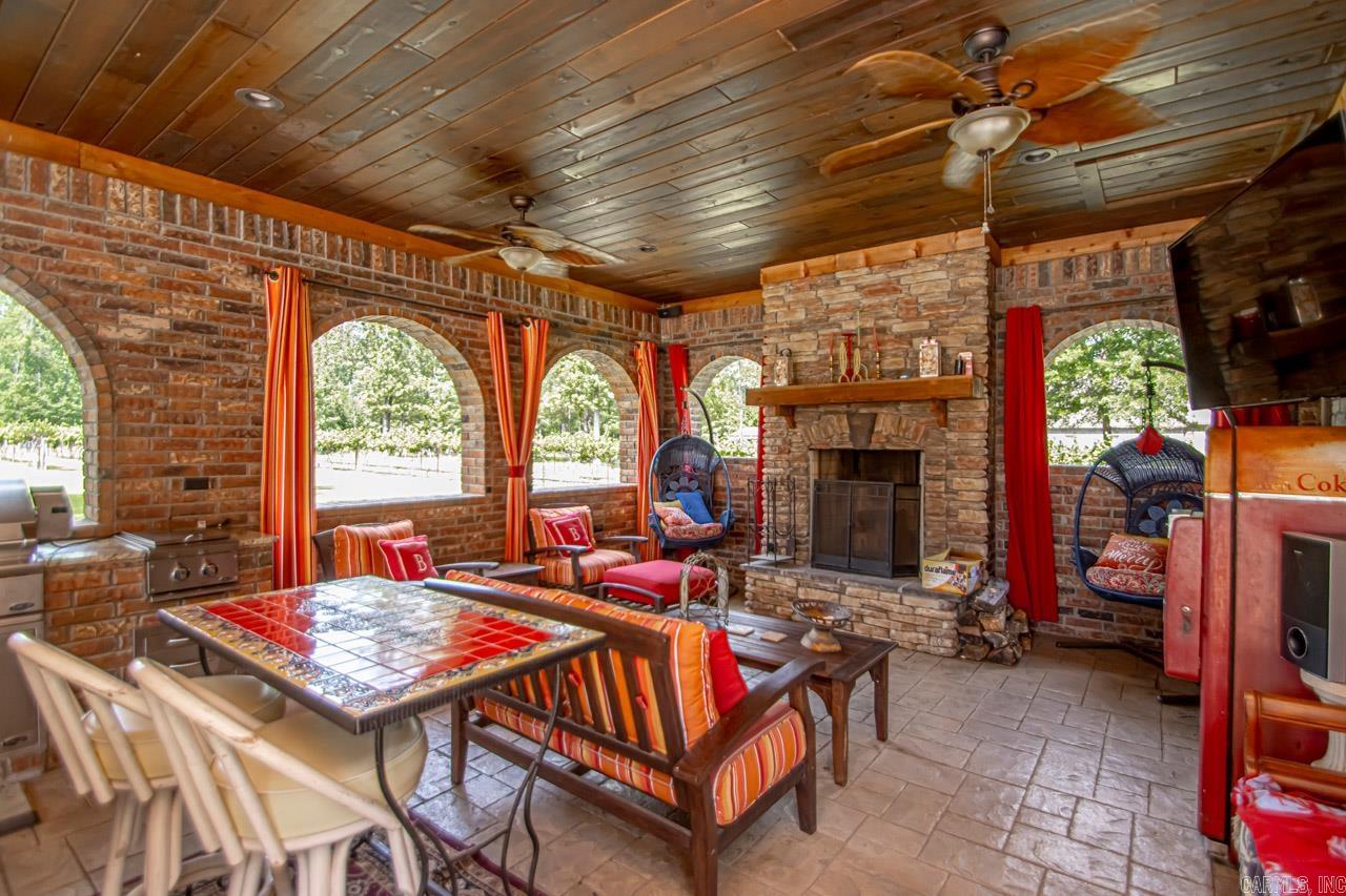 OAKWOOD ESTATES - Residential
