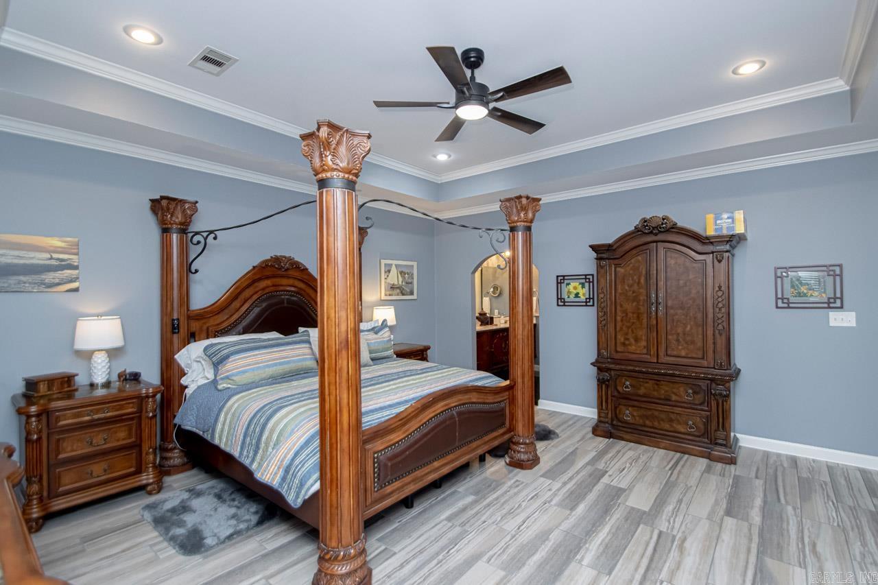 OAKWOOD ESTATES - Residential