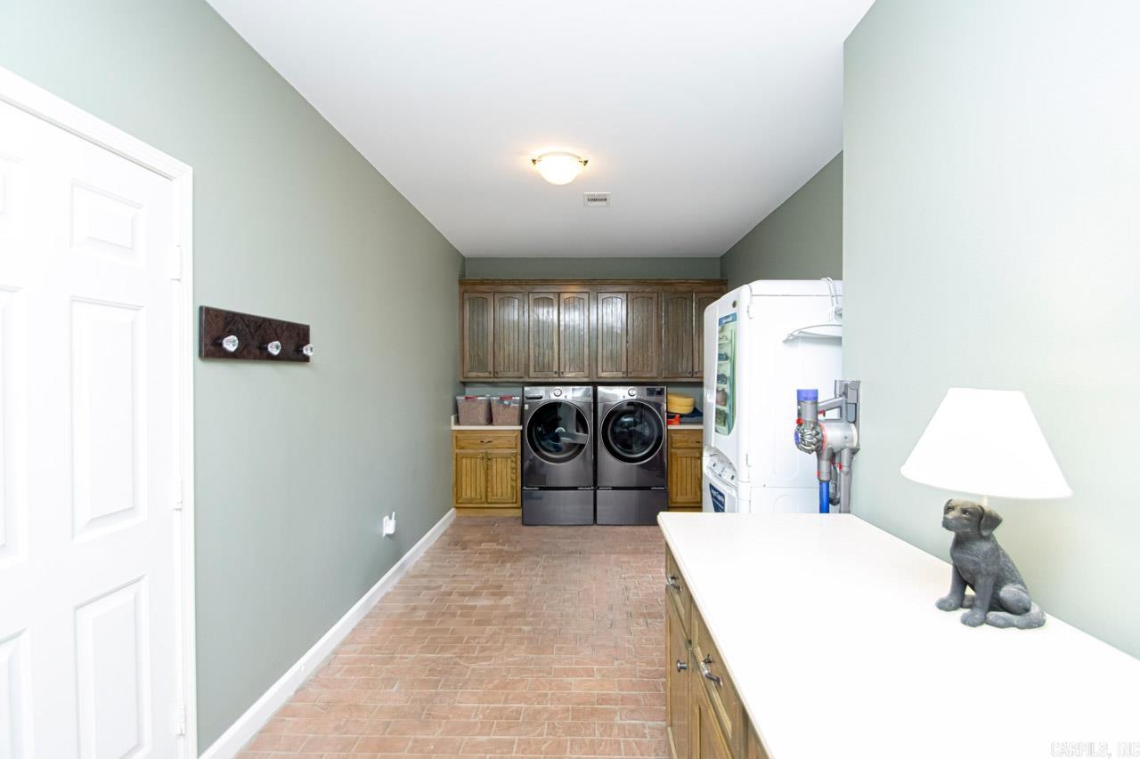 OAKWOOD ESTATES - Residential