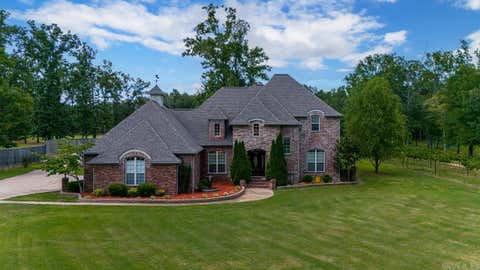 Photo of 42 Oakwood Drive, Vilonia, AR 72173 (MLS # 26021320)