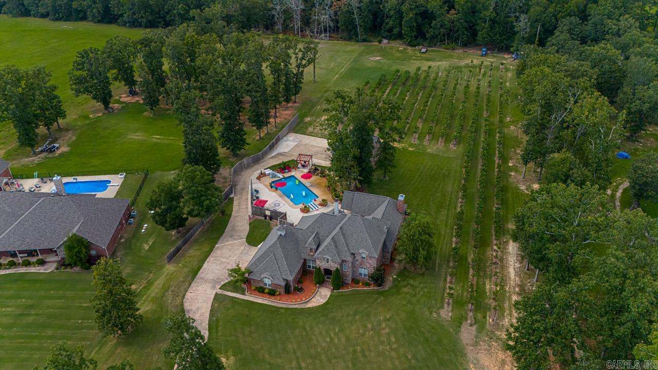 OAKWOOD ESTATES - Residential