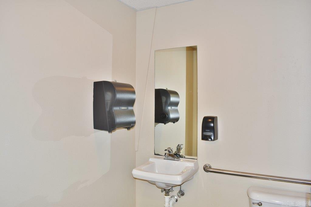 20-1S-19W - Commercial Sale