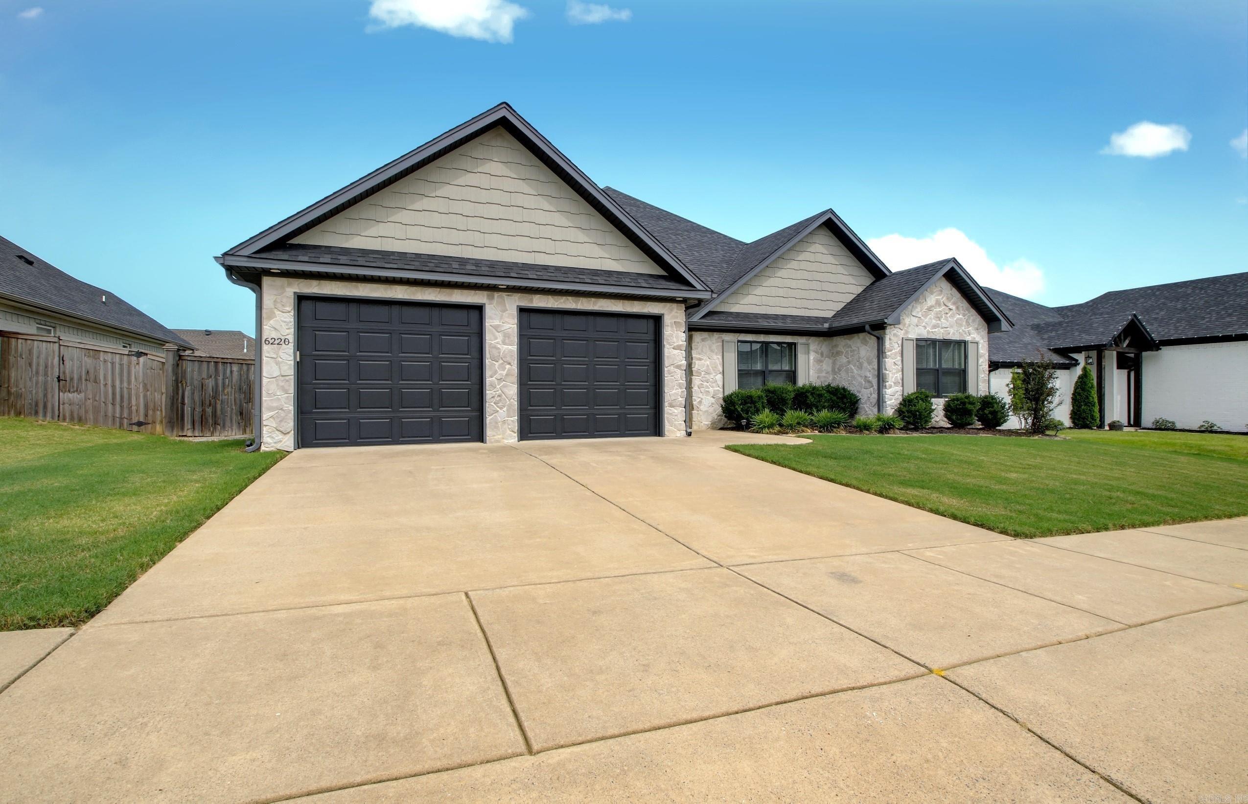 KENSINGTON PLACE - Residential