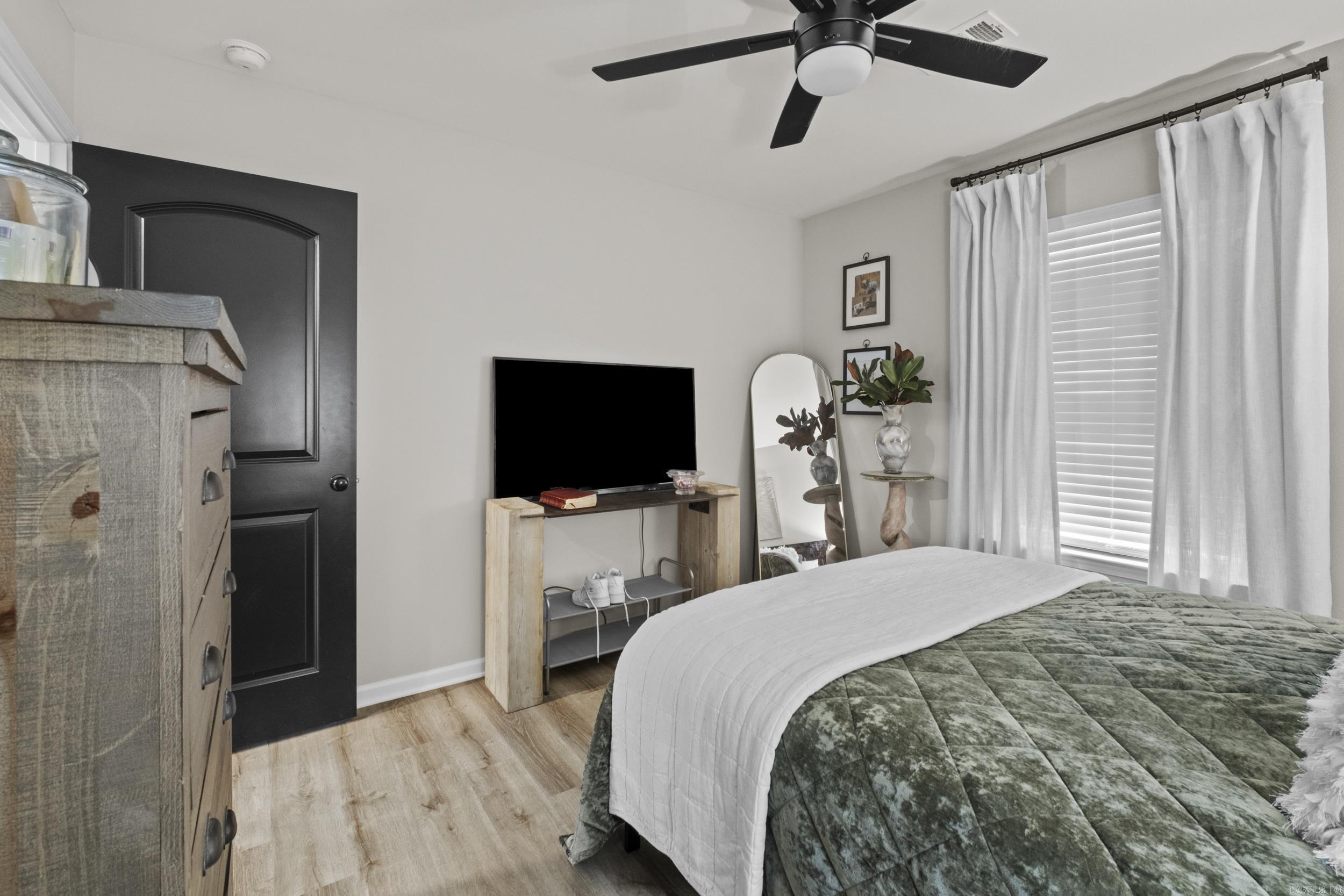 PAW'S PLACE - Residential