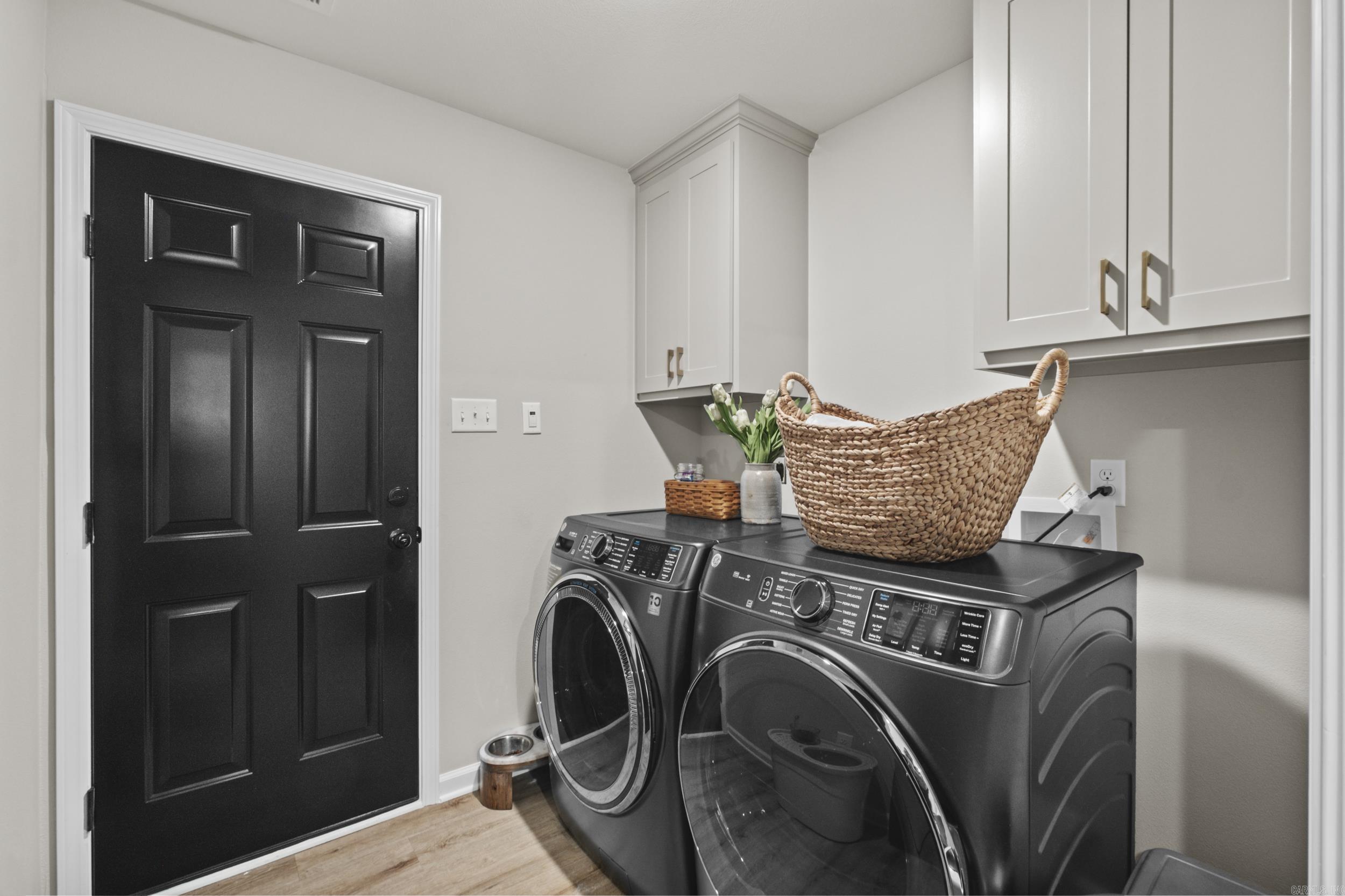 PAW'S PLACE - Residential