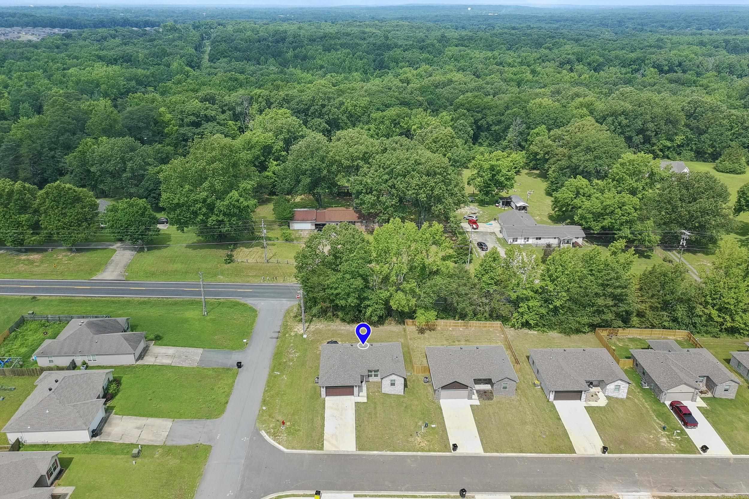 PAW'S PLACE - Residential