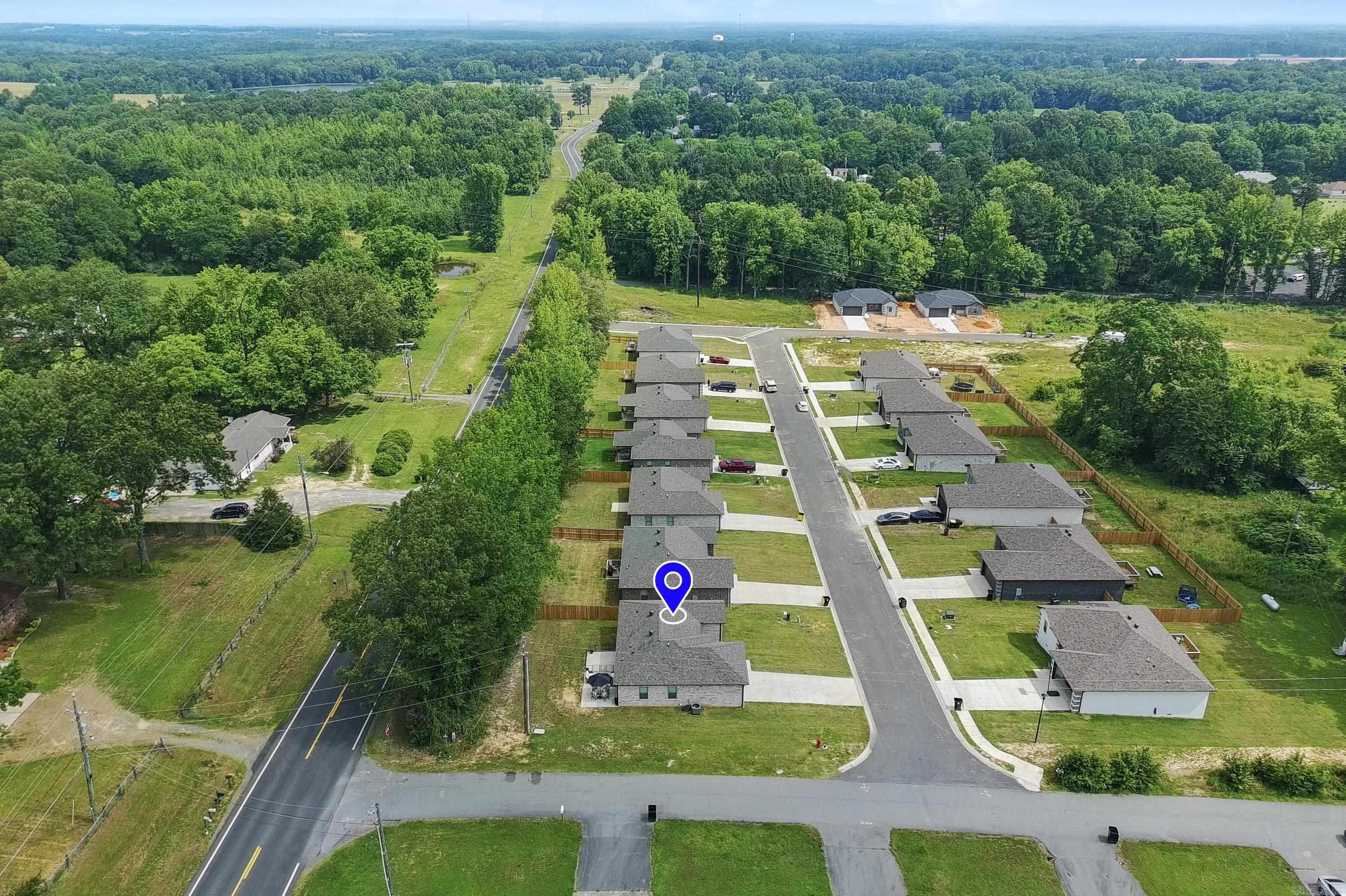 PAW'S PLACE - Residential