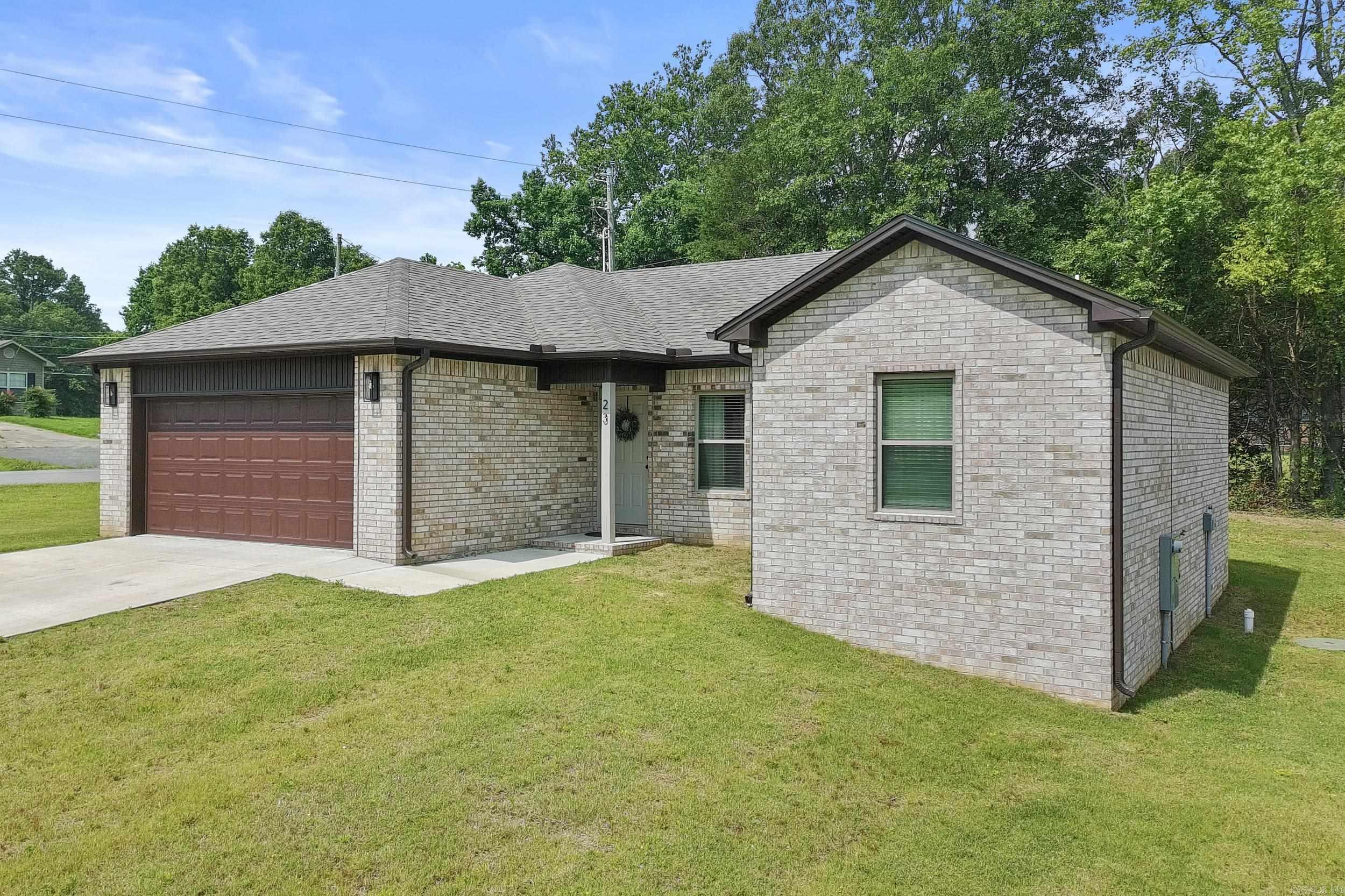 PAW'S PLACE - Residential