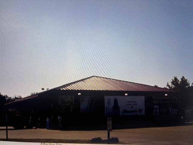 Sands & Bethell - Commercial Sale