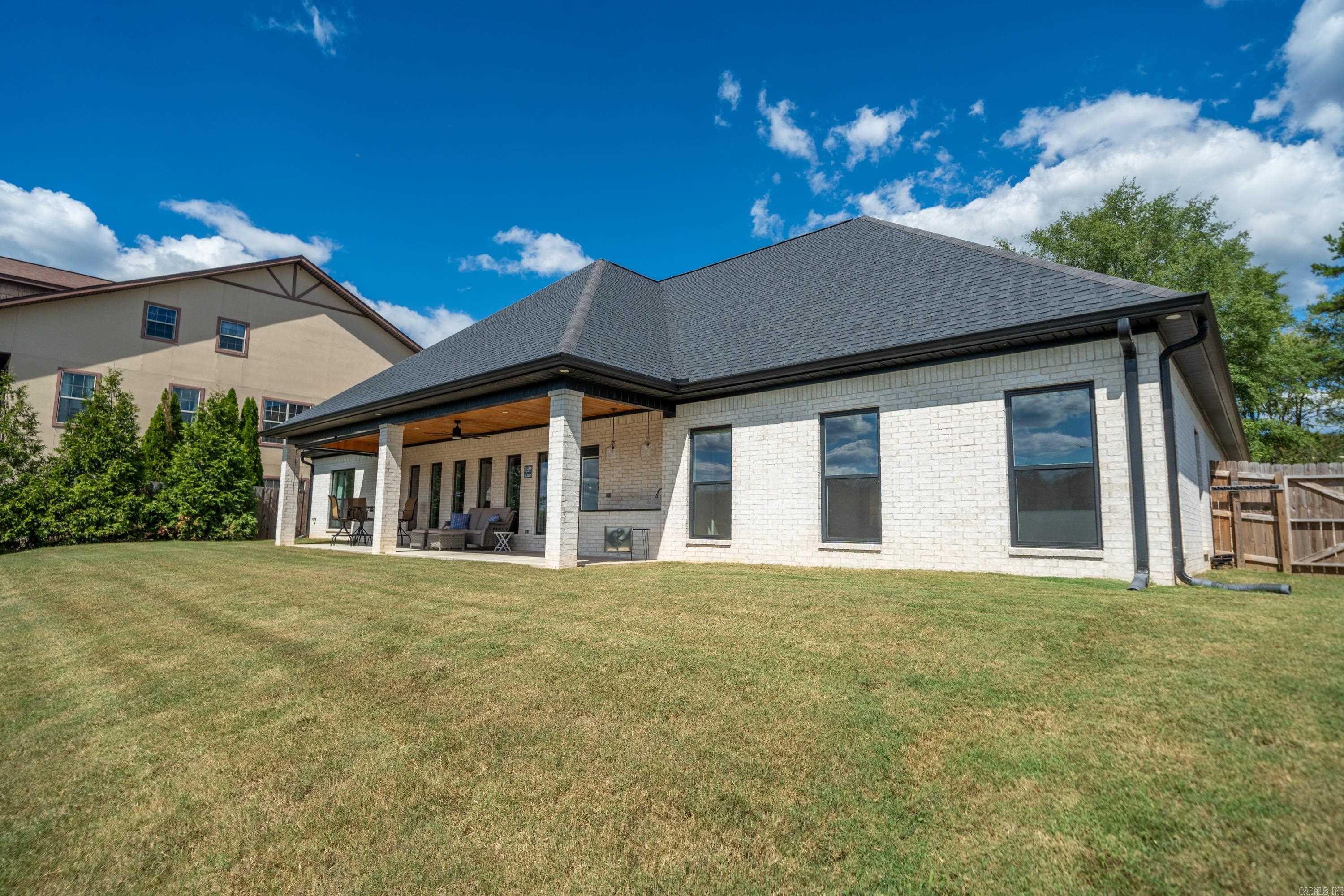 Lakeside Gardens - Residential
