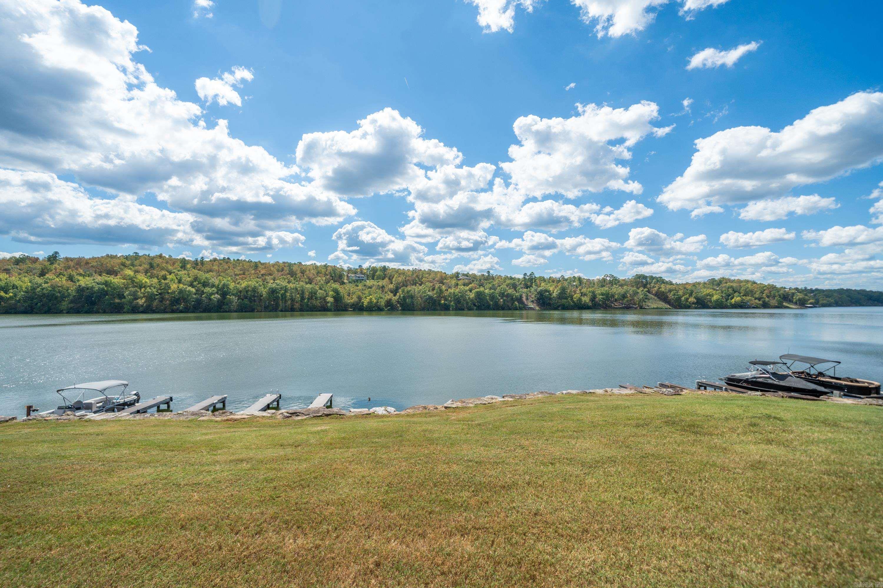 Lakeside Gardens - Residential