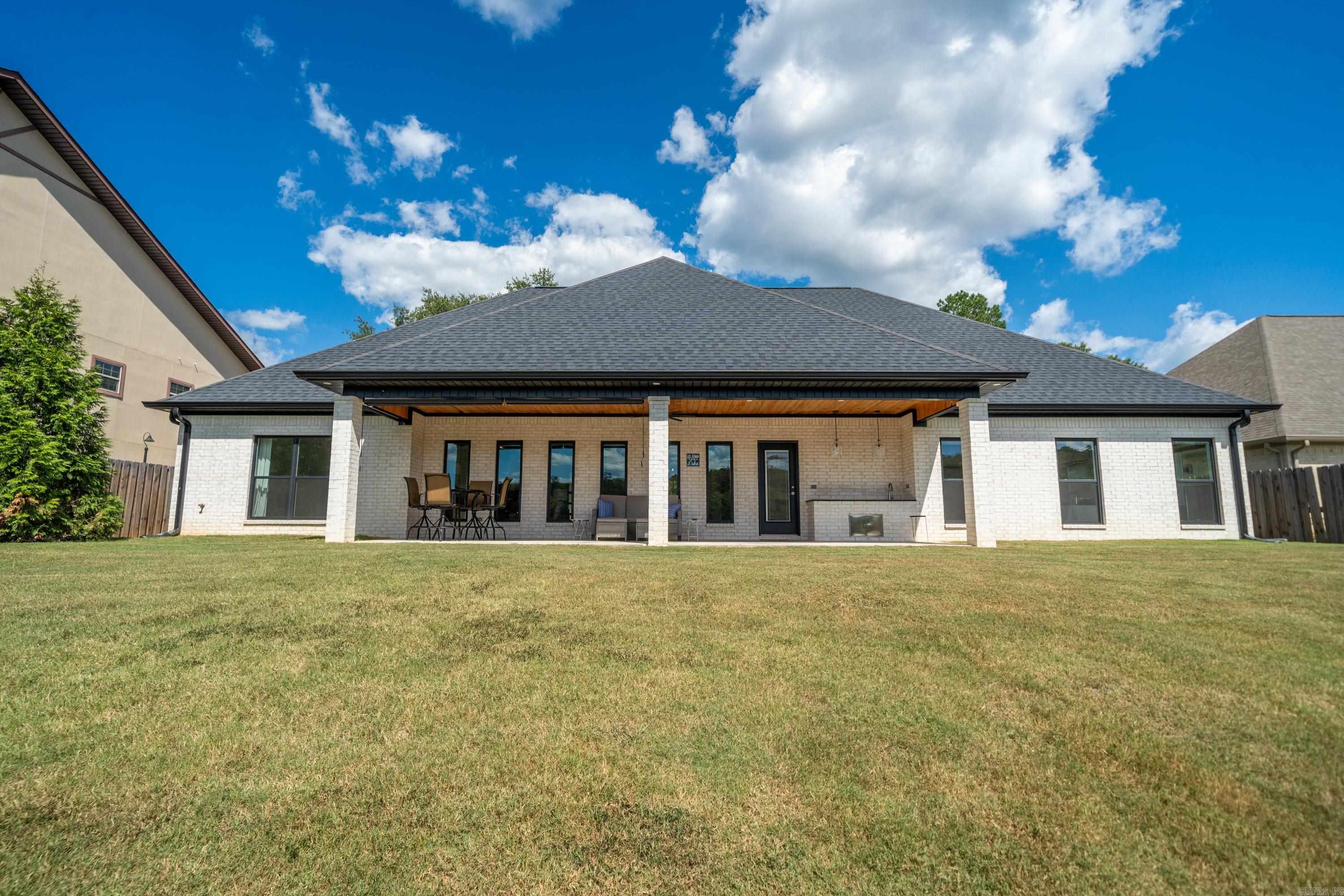Lakeside Gardens - Residential