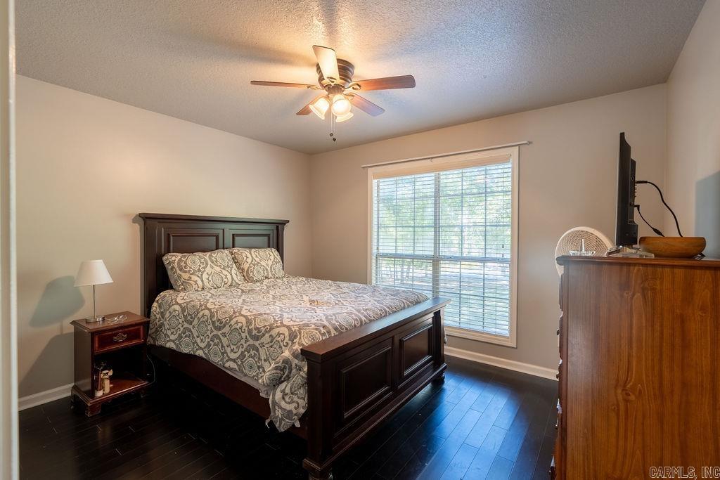 SKYPOINT ESTATES - LAKE - Residential