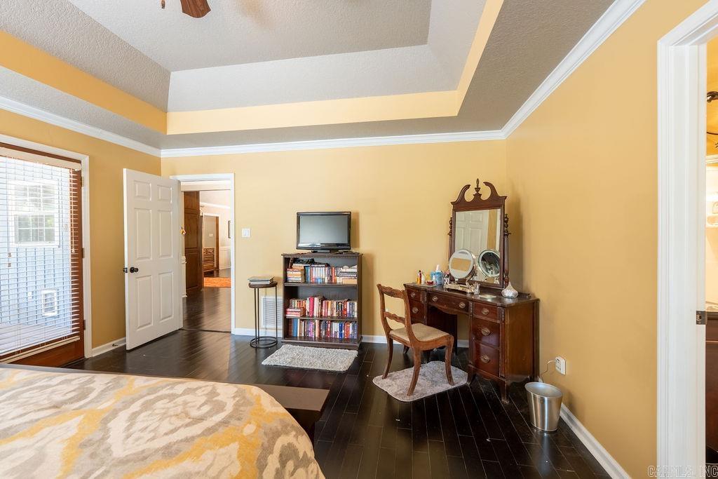 SKYPOINT ESTATES - LAKE - Residential