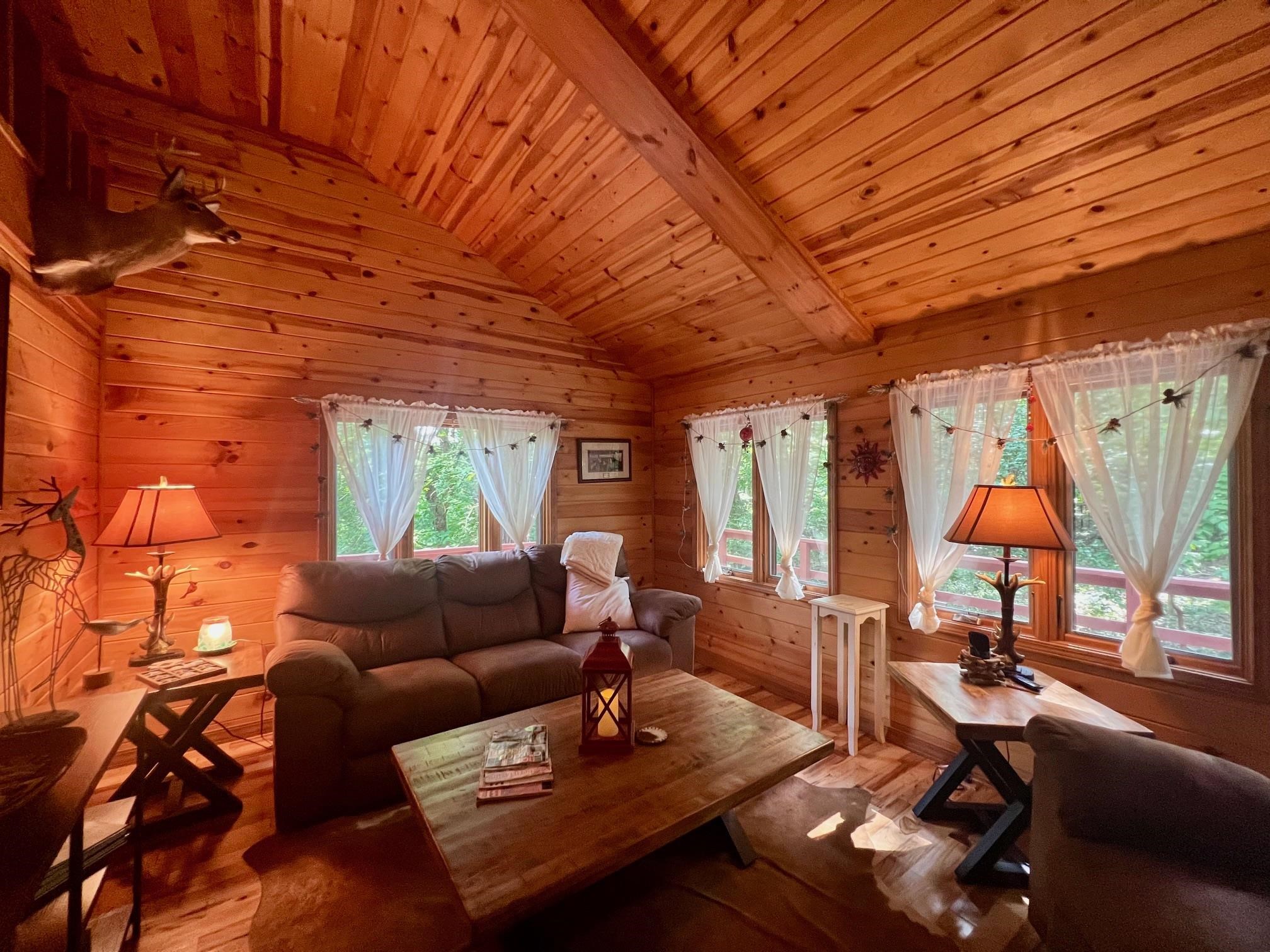 White Horse Mountain - Residential