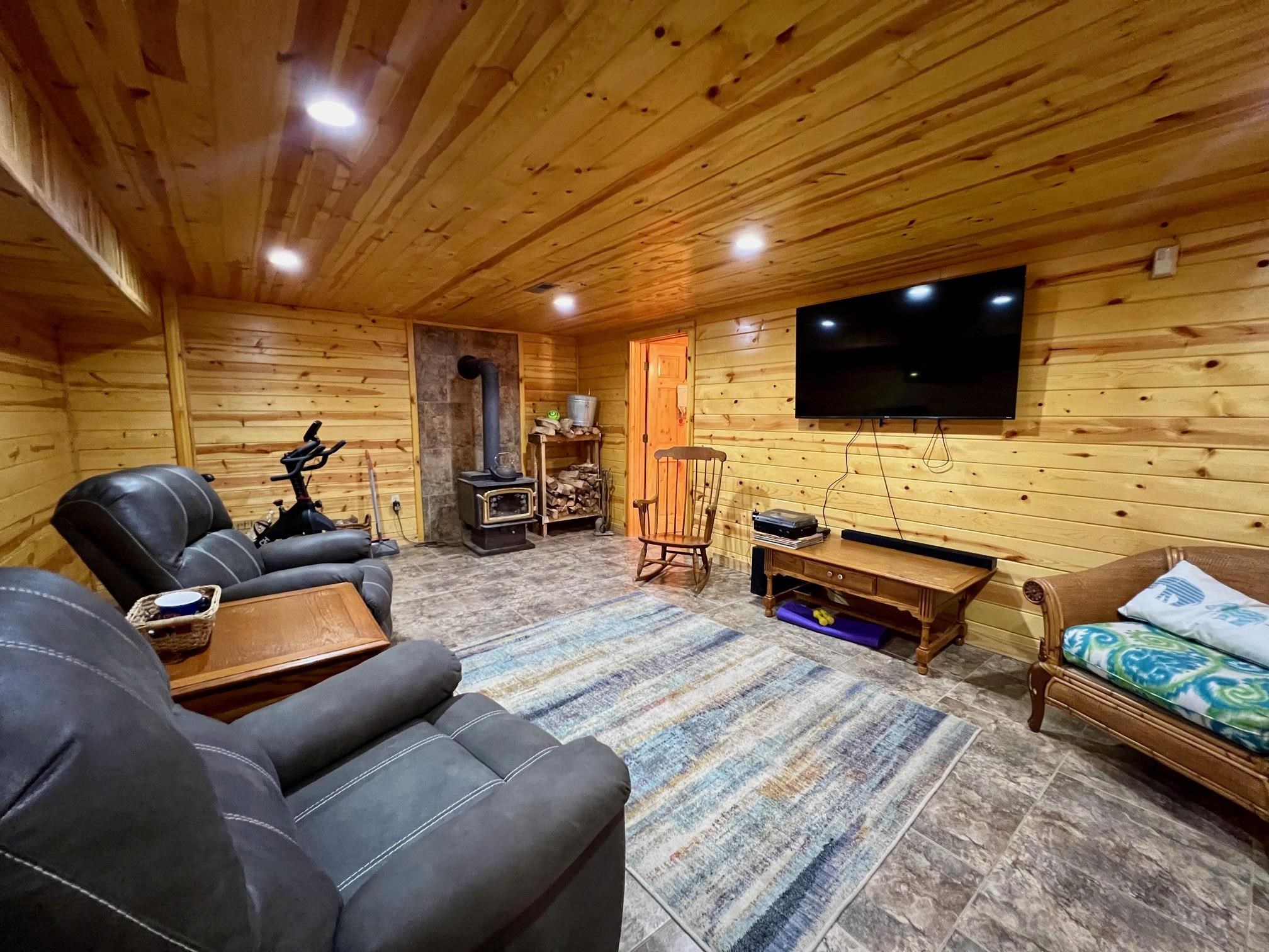 White Horse Mountain - Residential