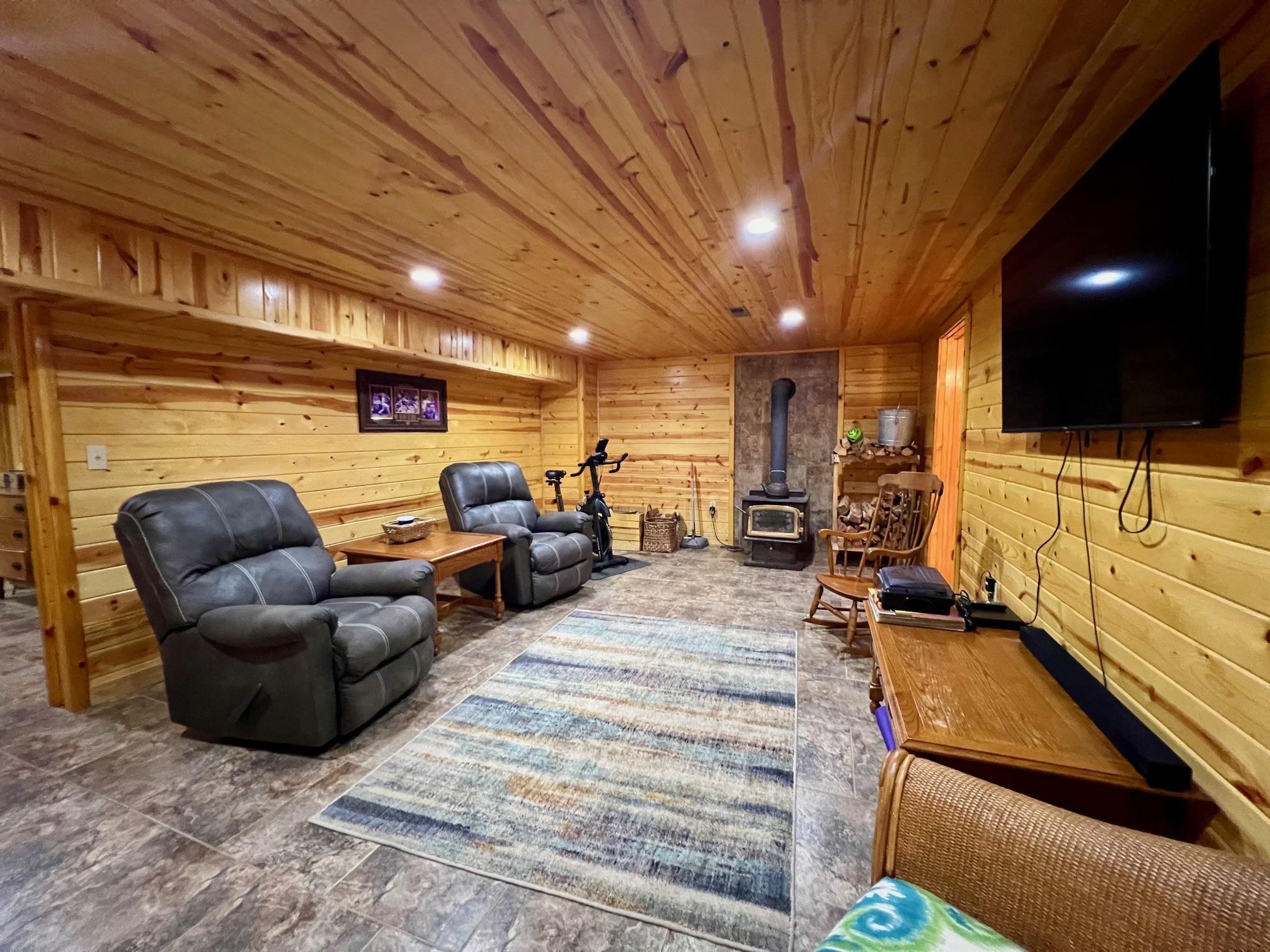 White Horse Mountain - Residential