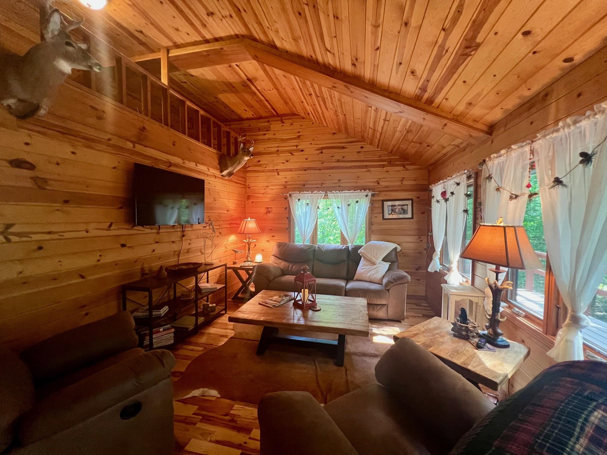 White Horse Mountain - Residential