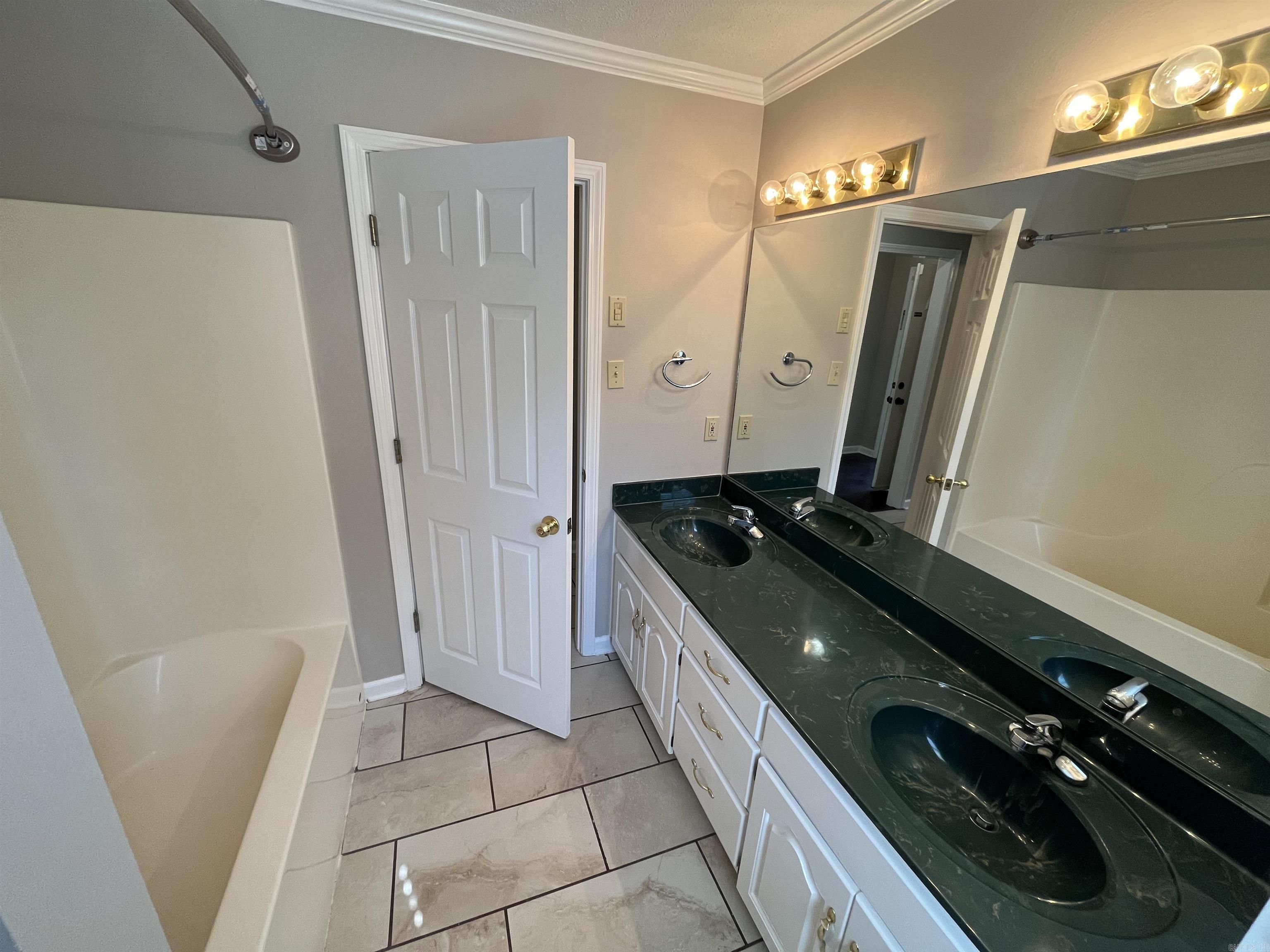 Autumn Estates - Residential Lease