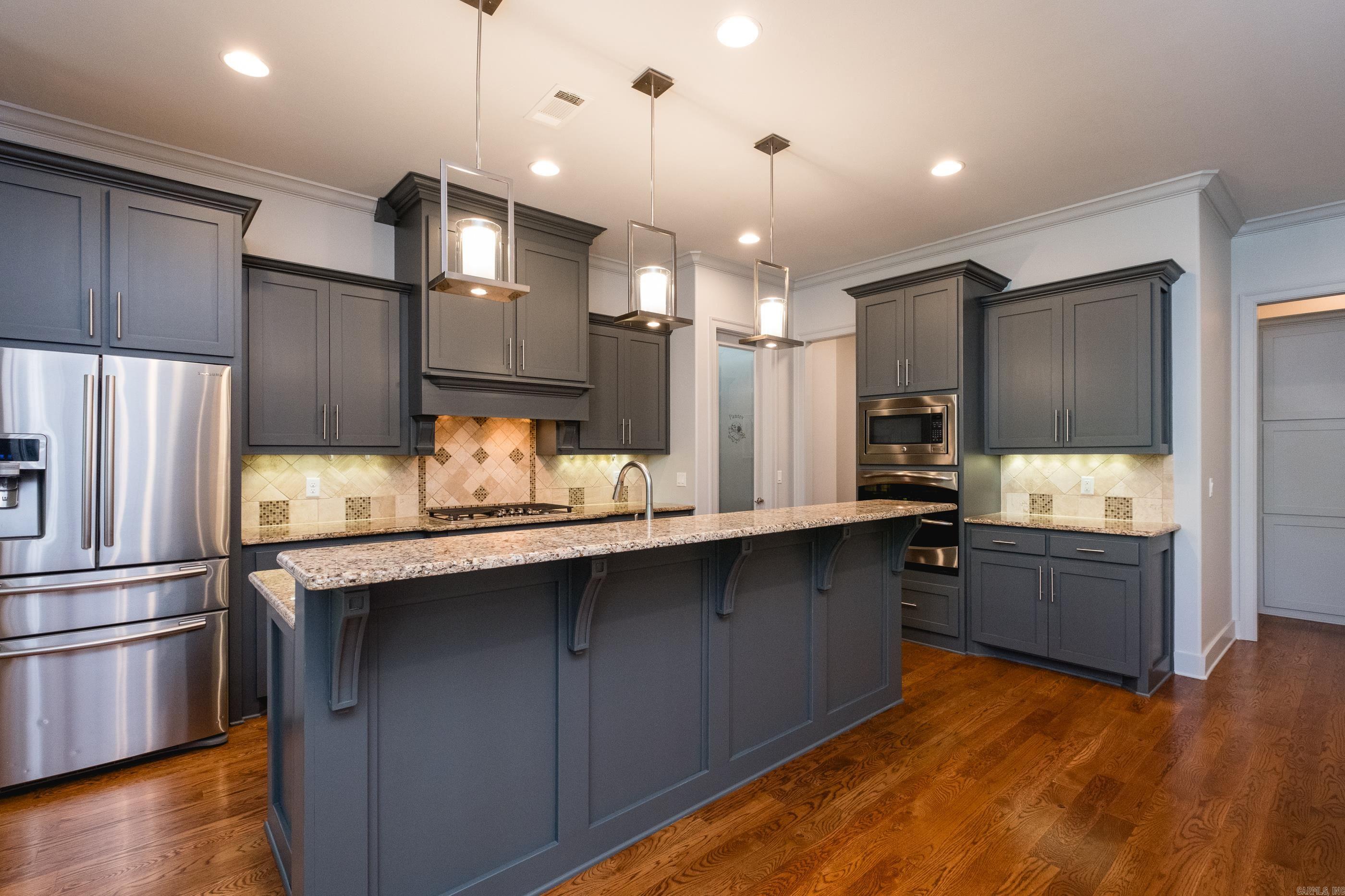 CHENAL VALLEY "MIRAMAR PLACE" - Residential