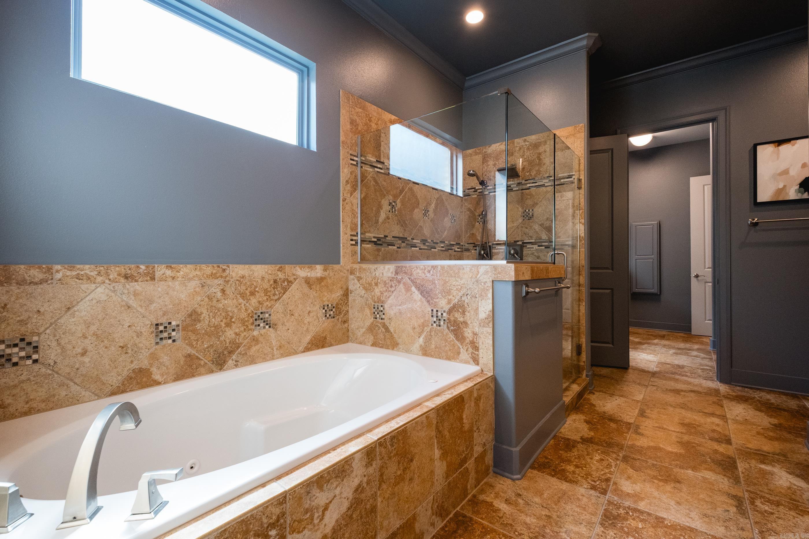 CHENAL VALLEY "MIRAMAR PLACE" - Residential