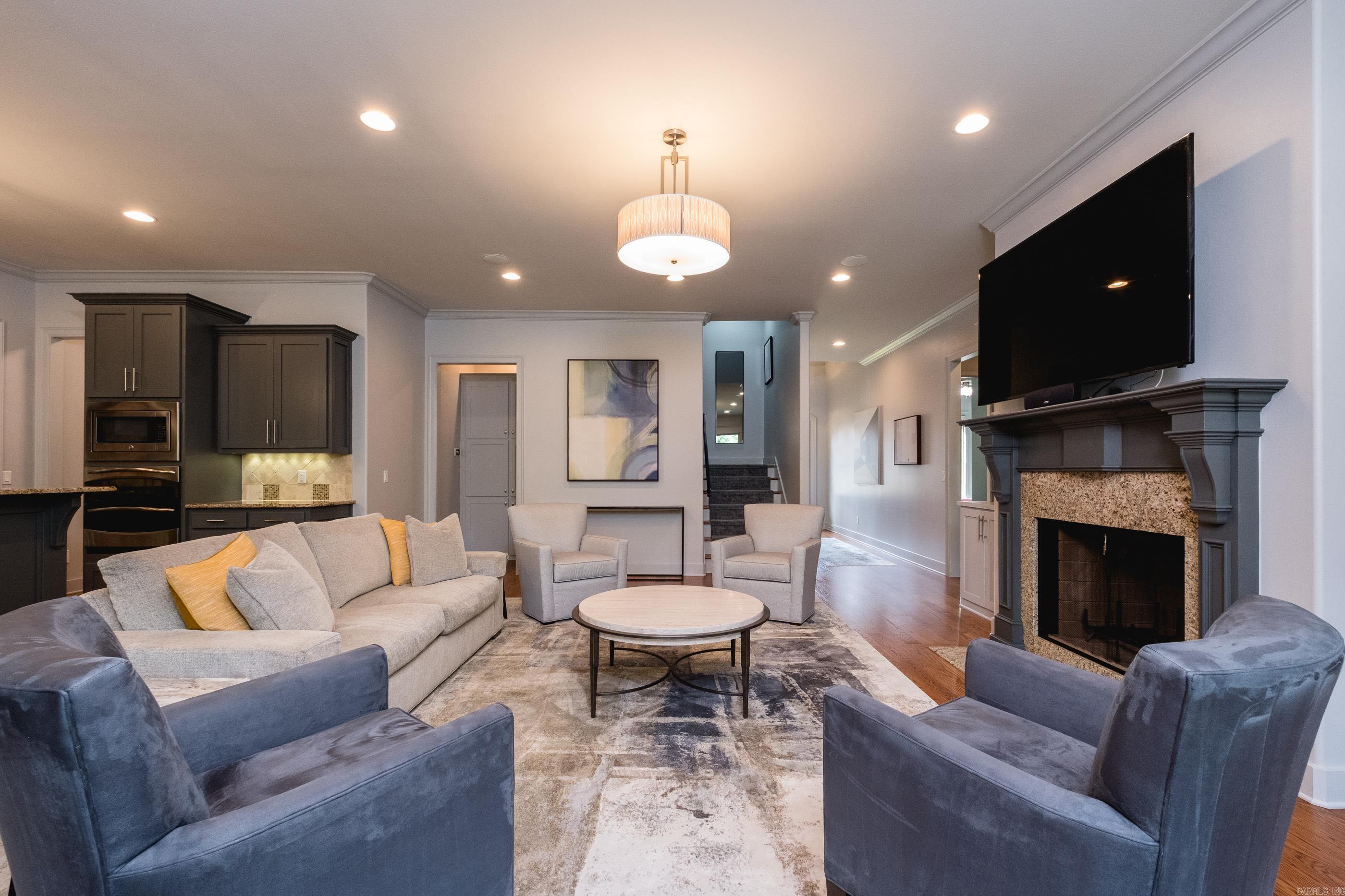 CHENAL VALLEY "MIRAMAR PLACE" - Residential