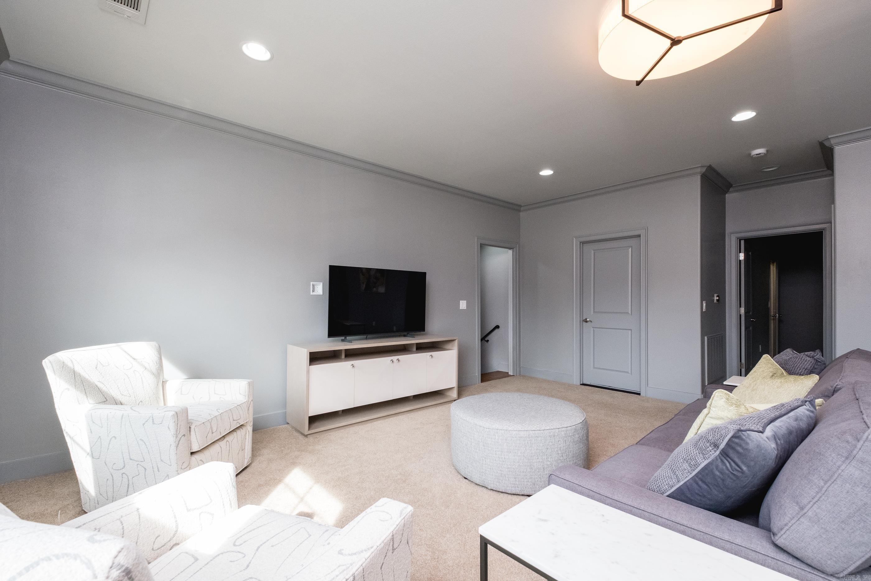 CHENAL VALLEY "MIRAMAR PLACE" - Residential