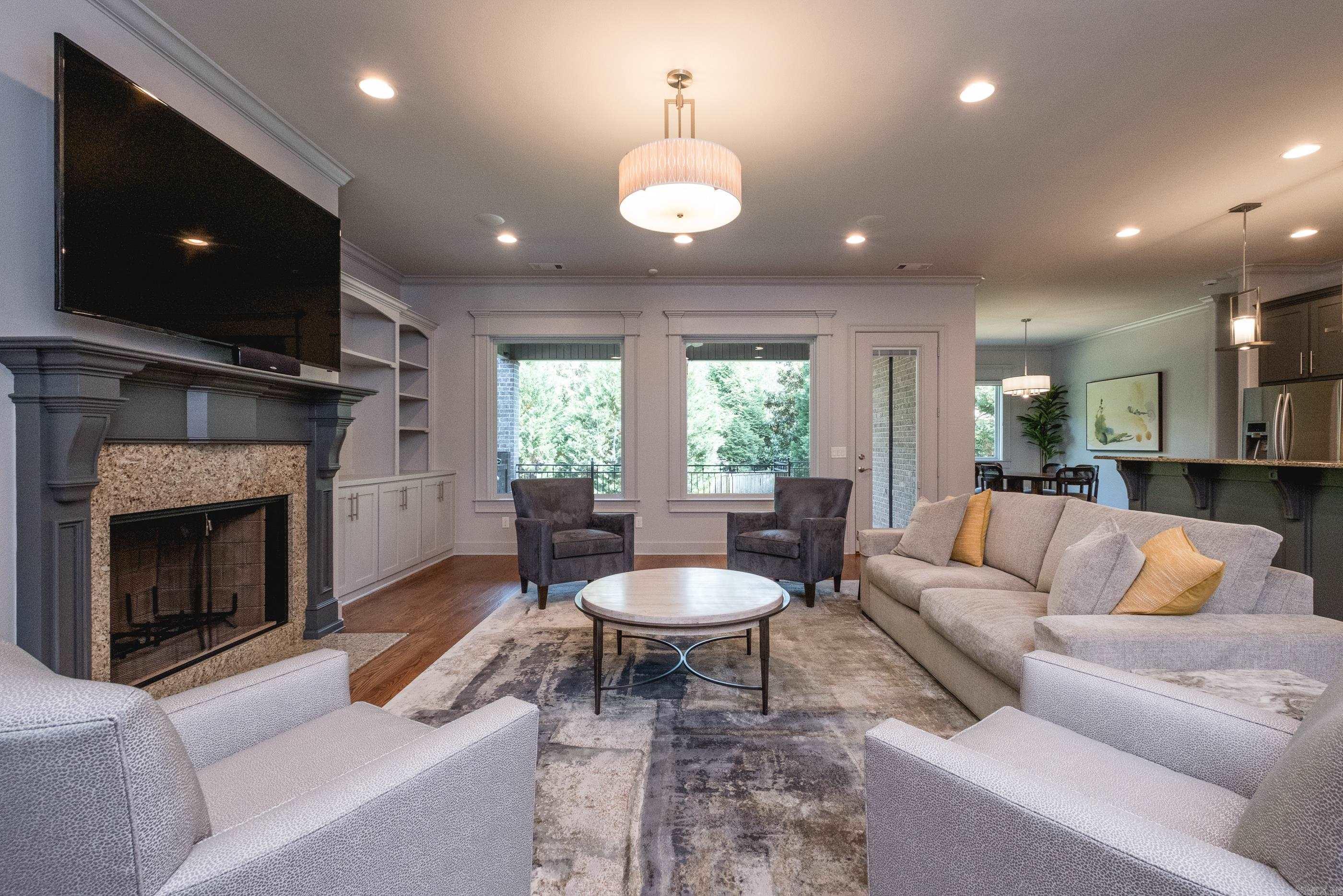 CHENAL VALLEY "MIRAMAR PLACE" - Residential
