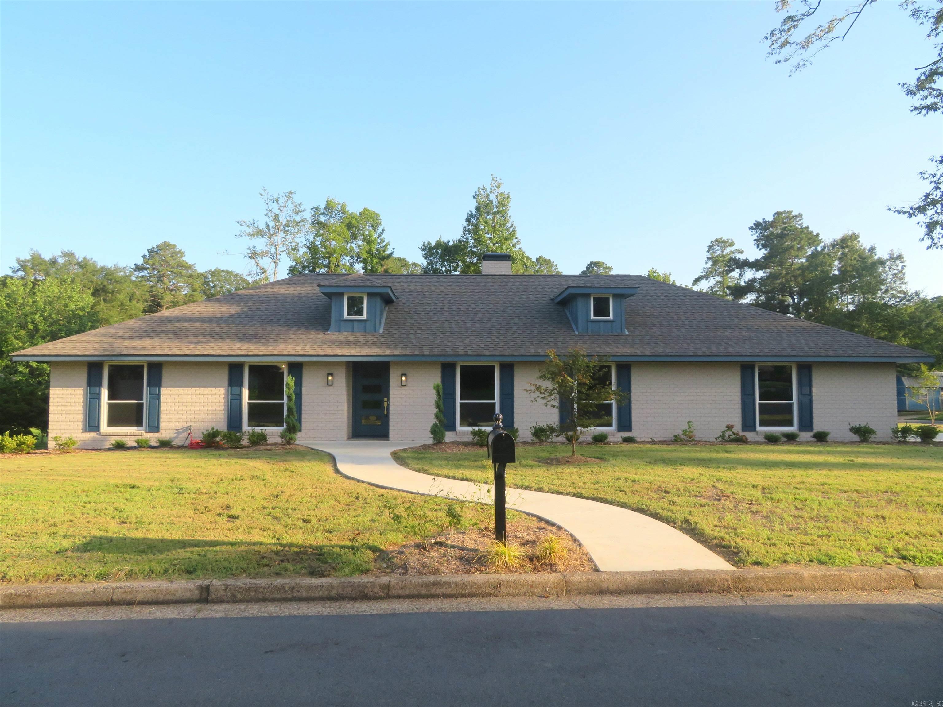 LEEWOOD ADDN - Residential