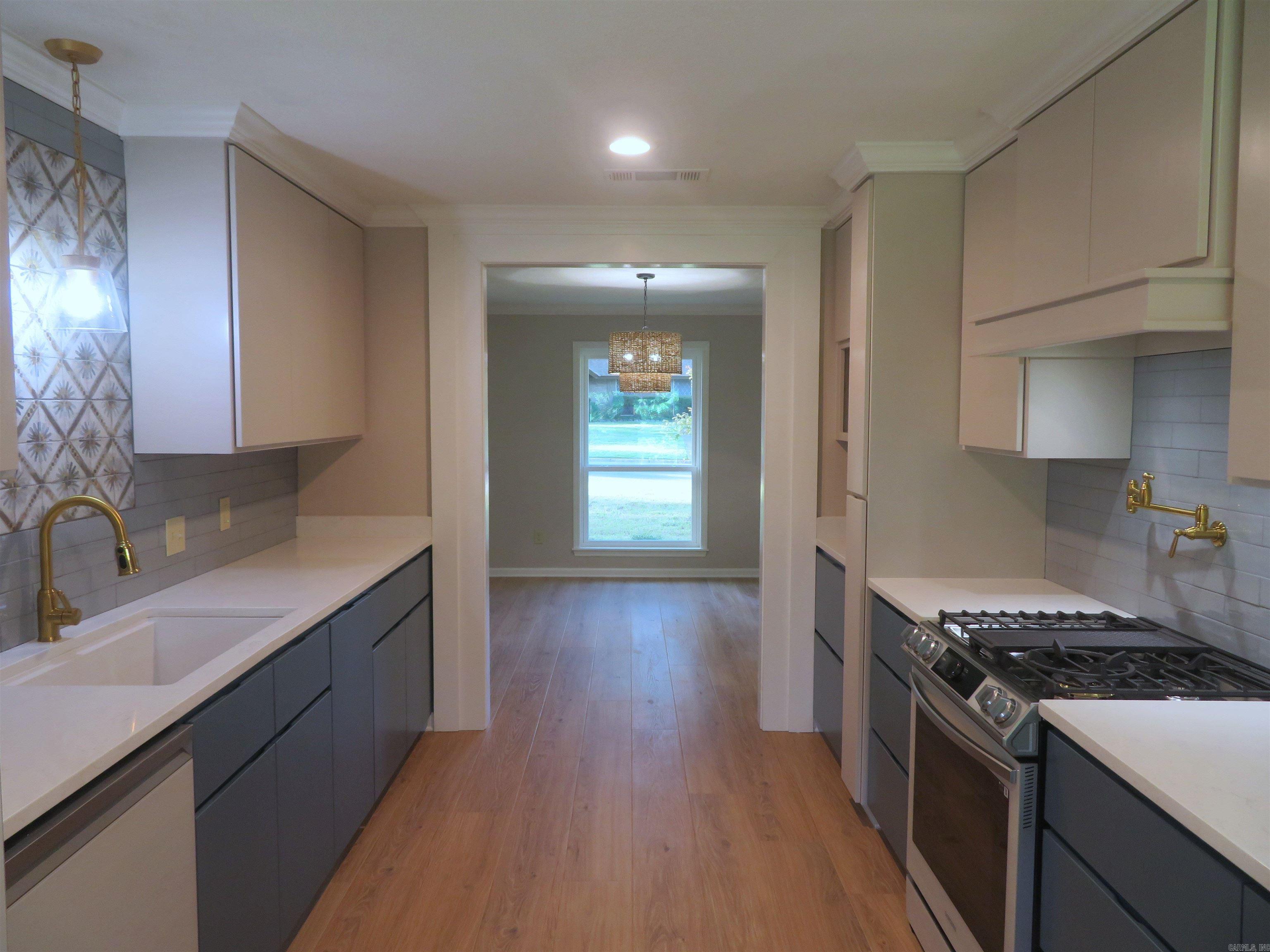 LEEWOOD ADDN - Residential
