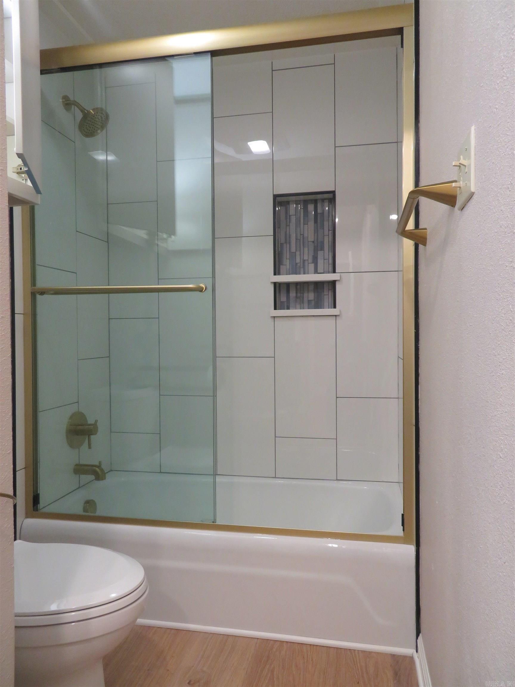 LEEWOOD ADDN - Residential