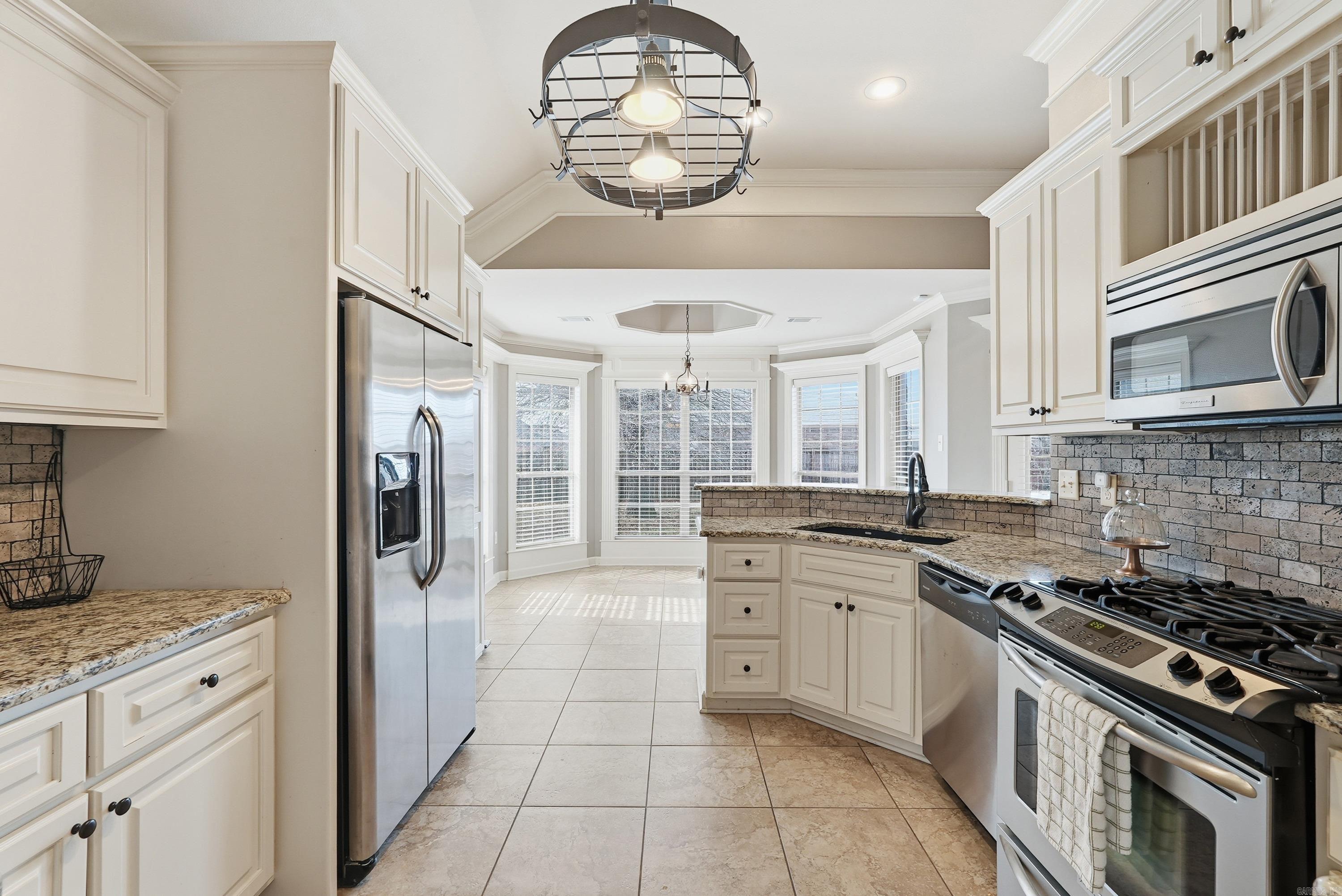 COUNTRY CLUB OF AR-QUARTERS ADDN - Residential