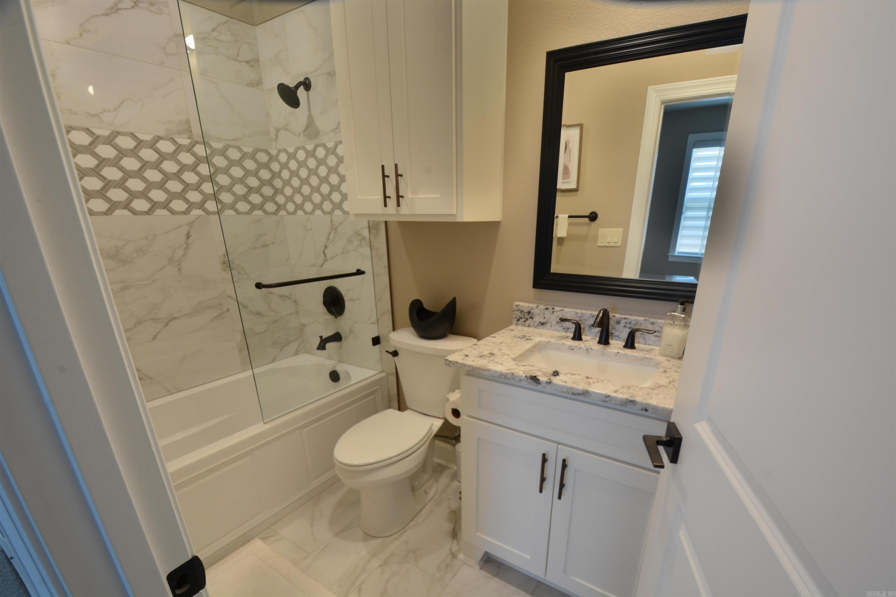 VANCE LAKE - Residential