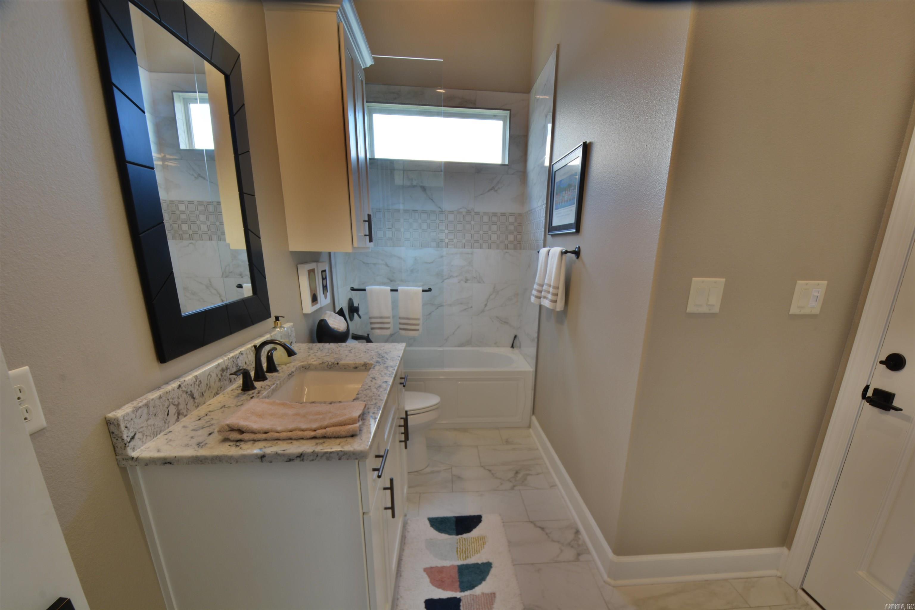 VANCE LAKE - Residential