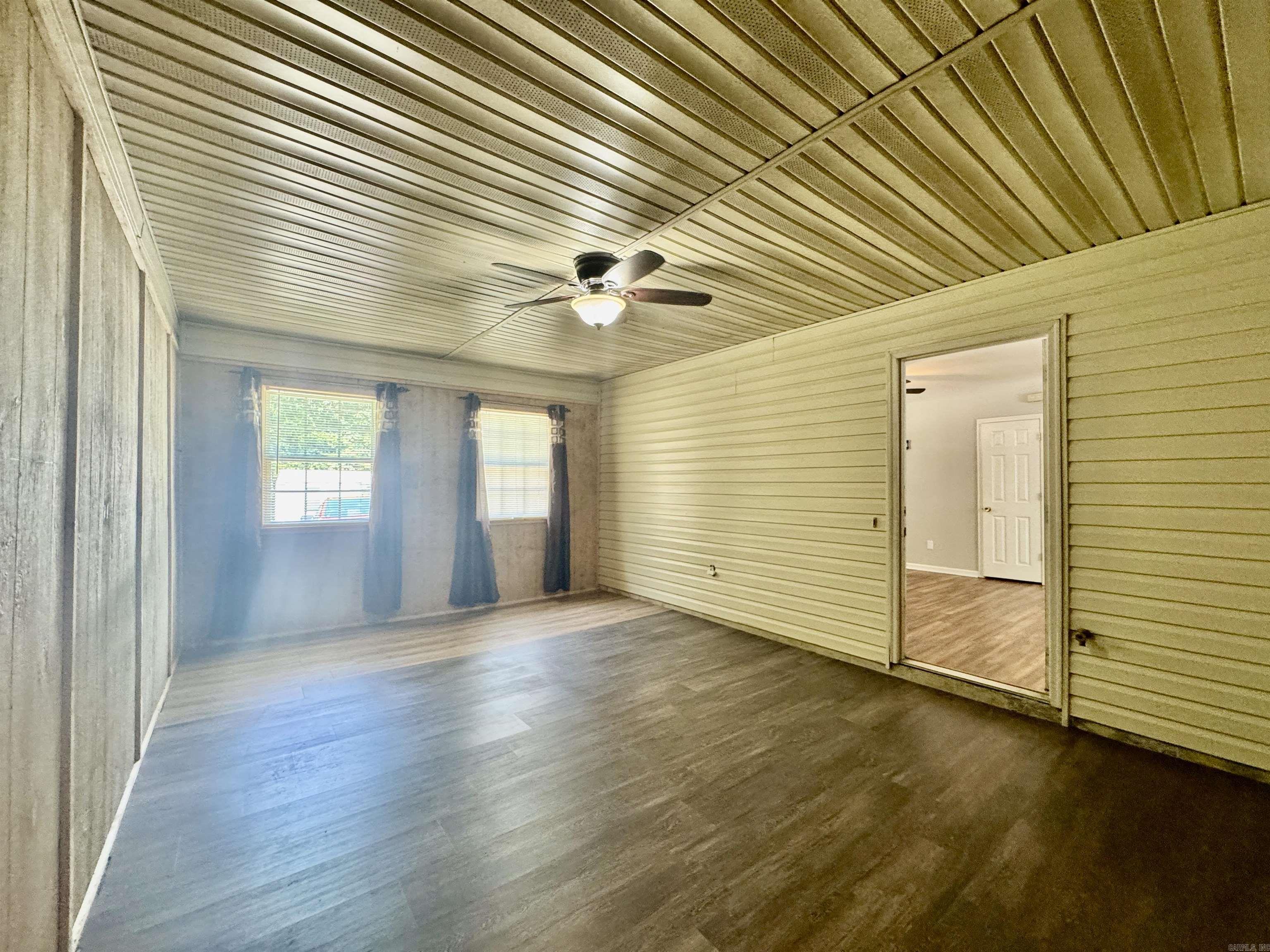 SHORE ACRES - Residential