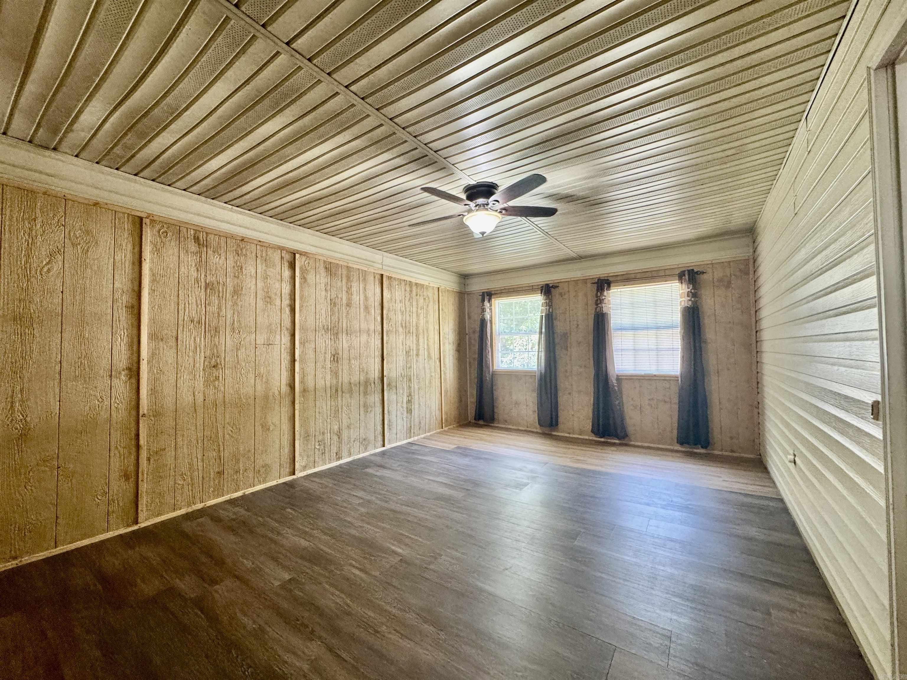SHORE ACRES - Residential
