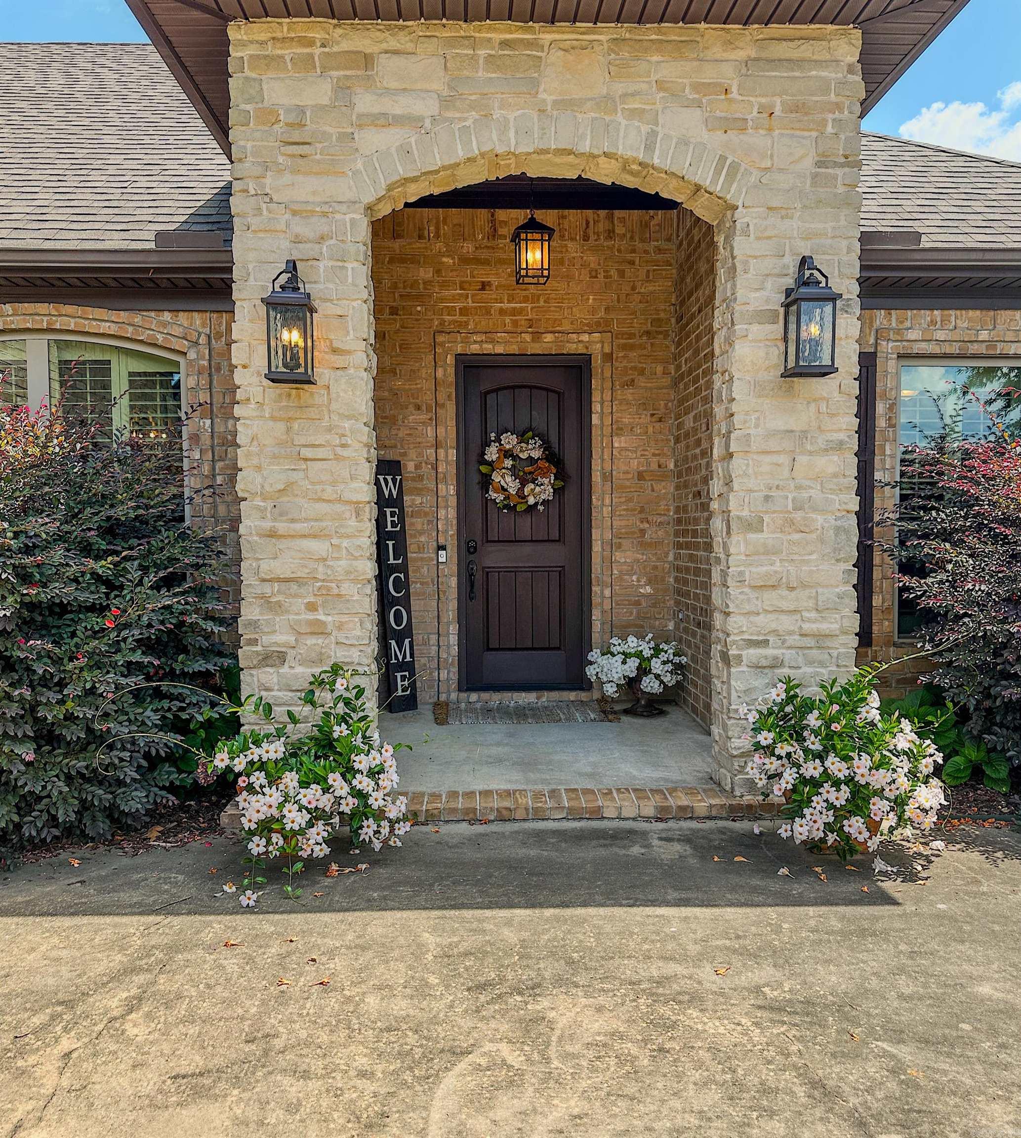 COUNTRY CLUB OF ARK THE - Residential