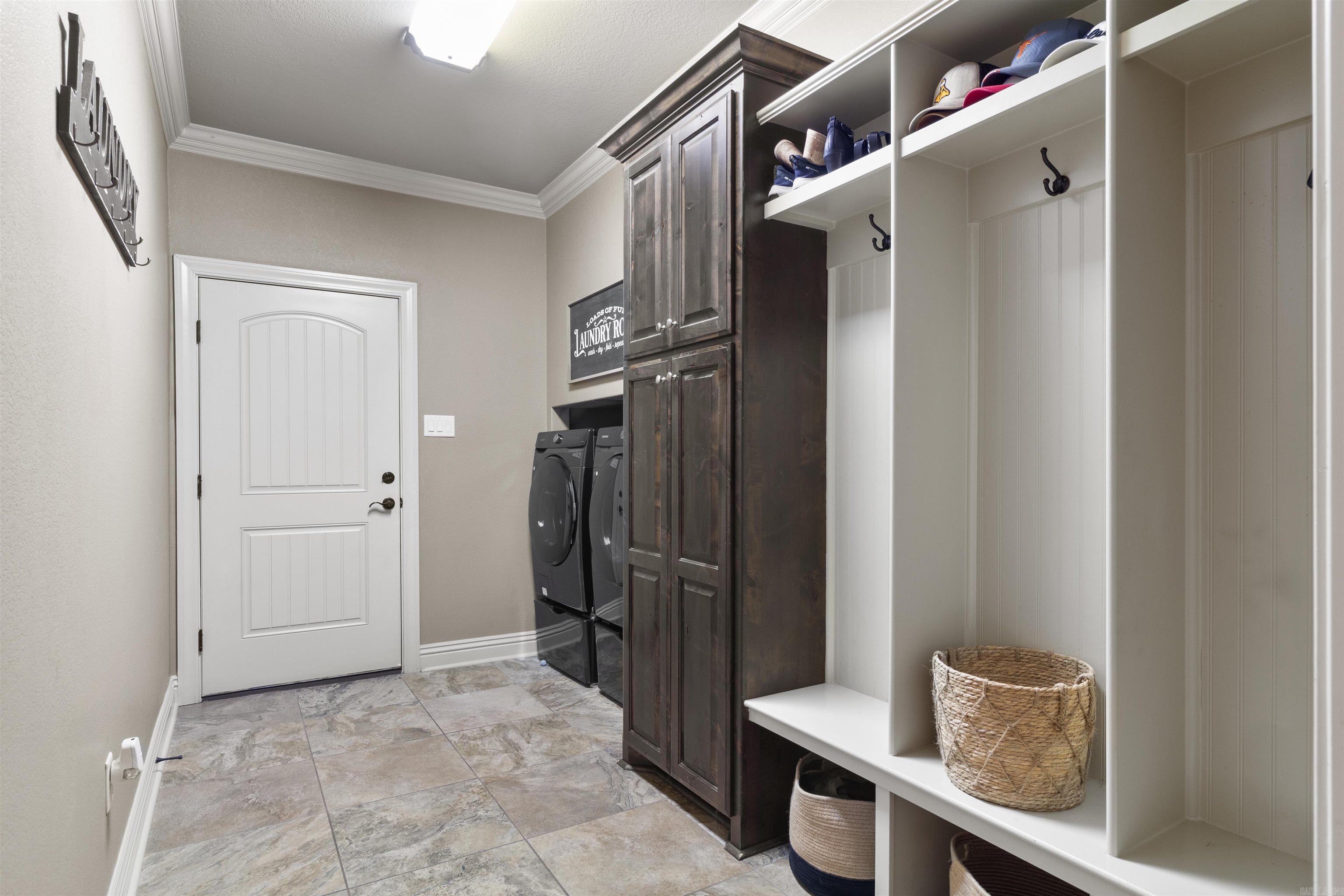 COUNTRY CLUB OF ARK THE - Residential