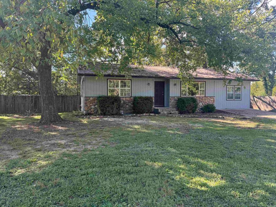 Remodeled 3 bed 1 1/2 Bath with fresh paint laminate and LTV flooring. wood burning fireplace in living room. Metal roof fenced in back yard with storage shed. Kitchen offers natural lighting with tube light. Sits on Just over a half an acre M/L $180,000.