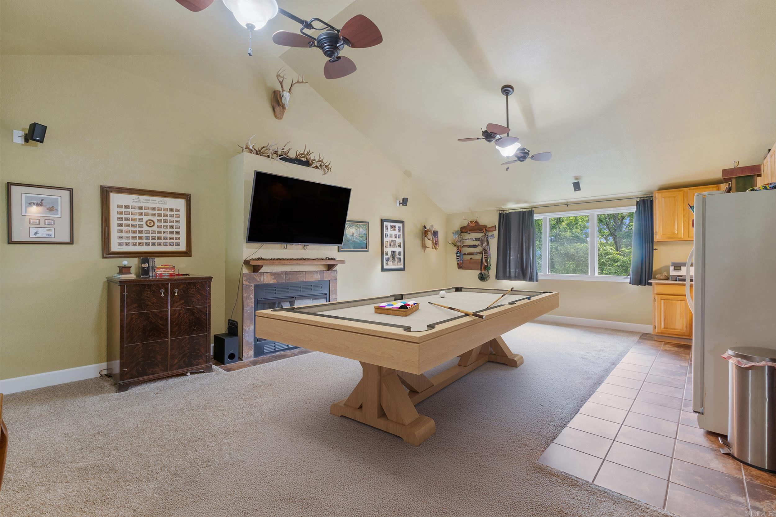 CENTER RIDGE - Residential